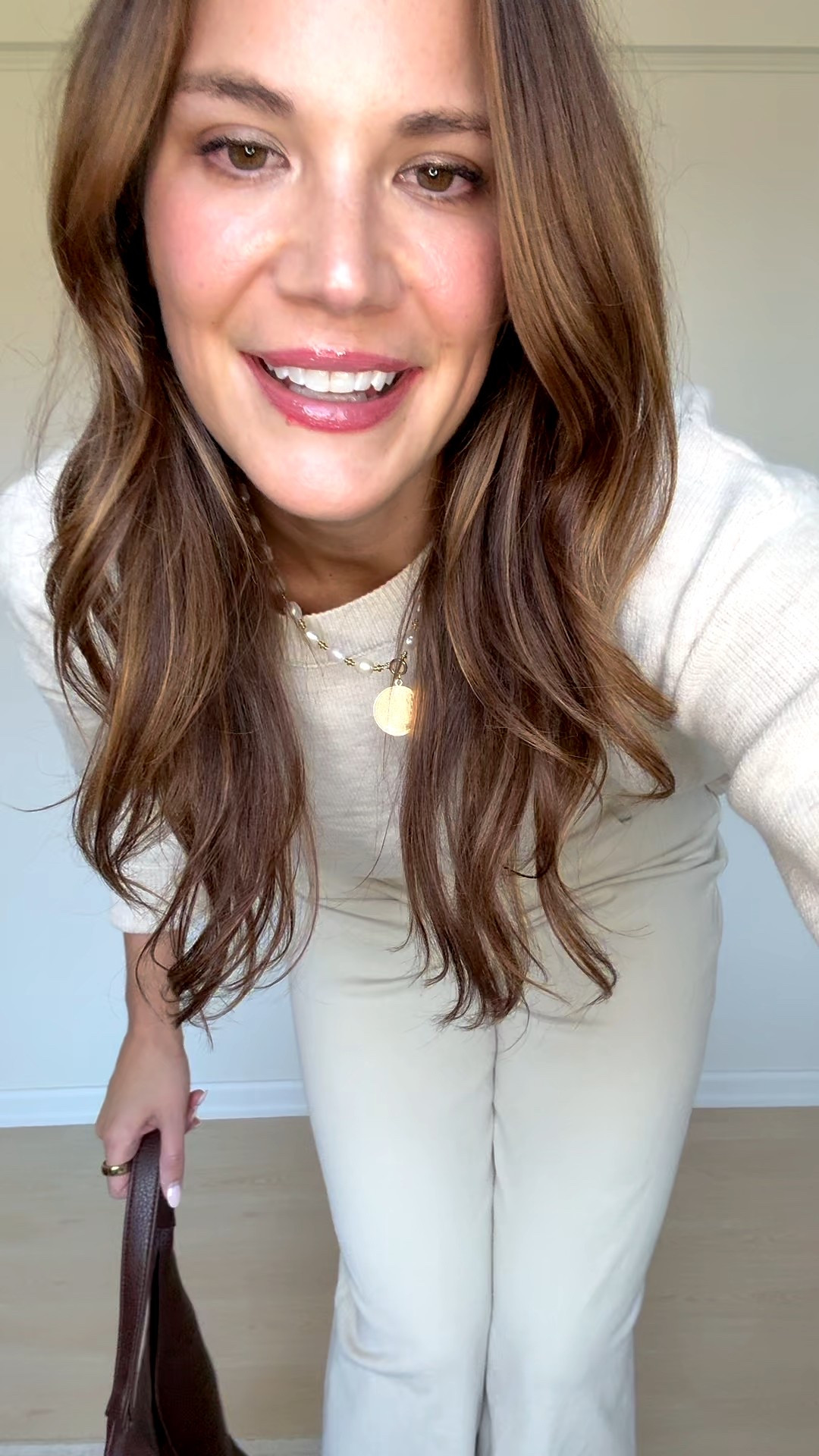 These bone-colored jeans are such a closet staple! Paired them with a cream sweater, brown belt, matching bag, and brown booties for an effortless fall look! 

Neutral outfit, Bone Jeans, Cream Sweater, Brown Booties, Brown Belt, Brown Bag, Fall Fashion, Amazon finds, Everyday Outfit Stang and Co #LTKTall 

#LTKSeasonal #LTKStyleTip