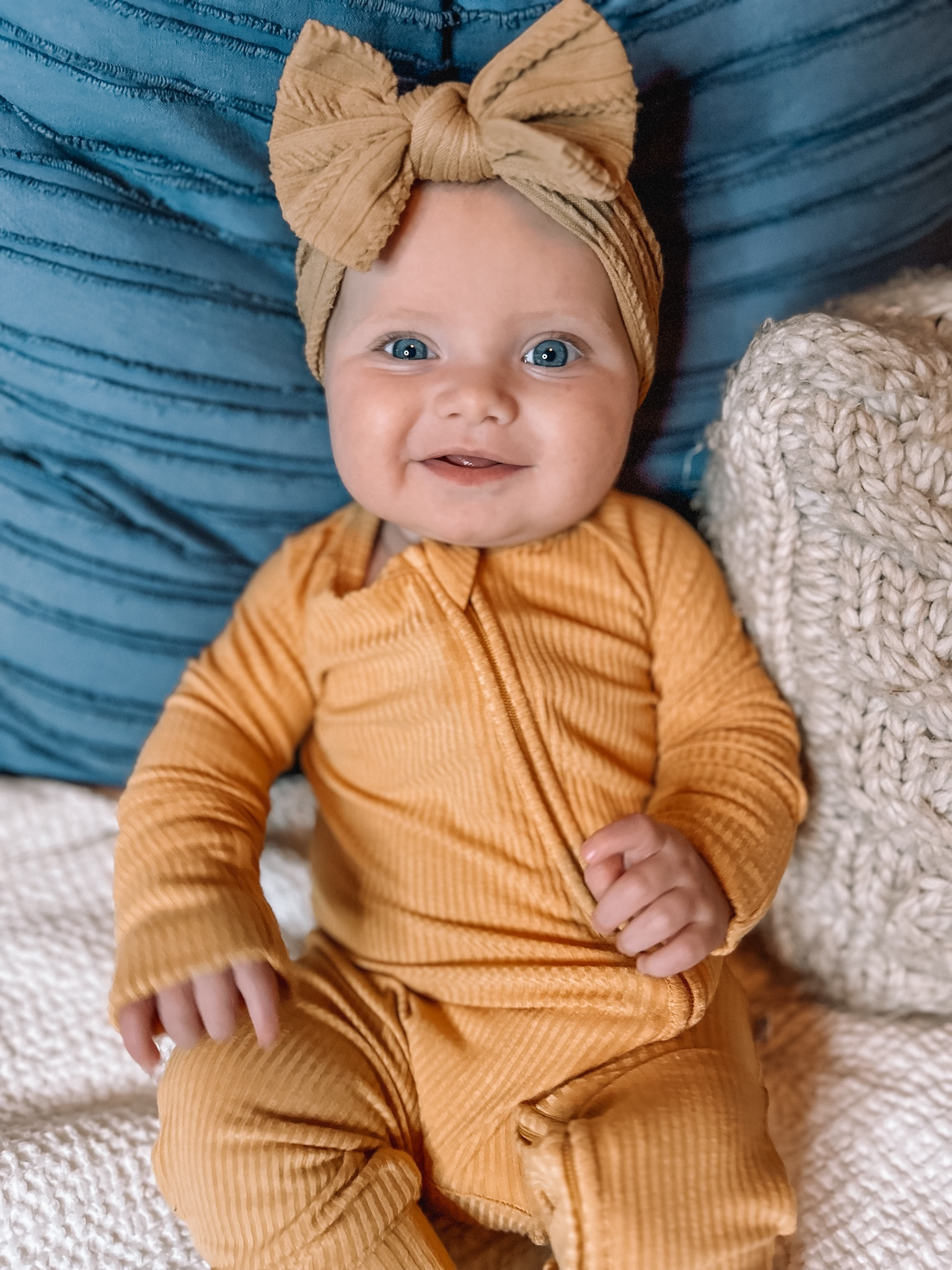 Gimme all the fall colors/prints from @dreambiglittleco 🍁🍂 #ad 

We are BIG fans of this brand-material is insanely soft/stretchy and the cutest styles. 

#dreambiglittleco 