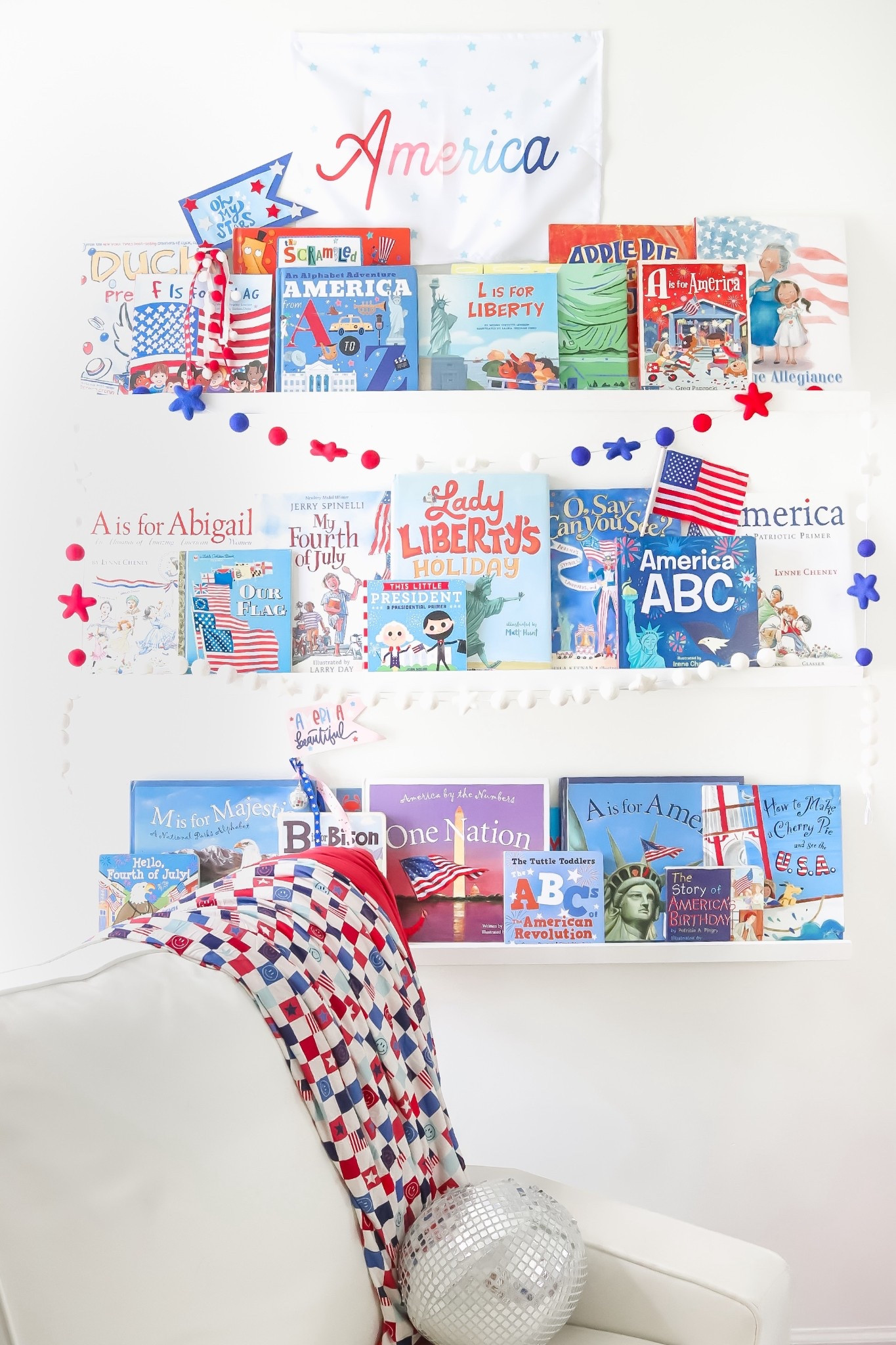 Kids 4th of July and America themed books

Book nook / kids books / board books / children’s books / Independence Day / Fourth of July / playroom / summer reading 

#LTKKids #LTKSeasonal