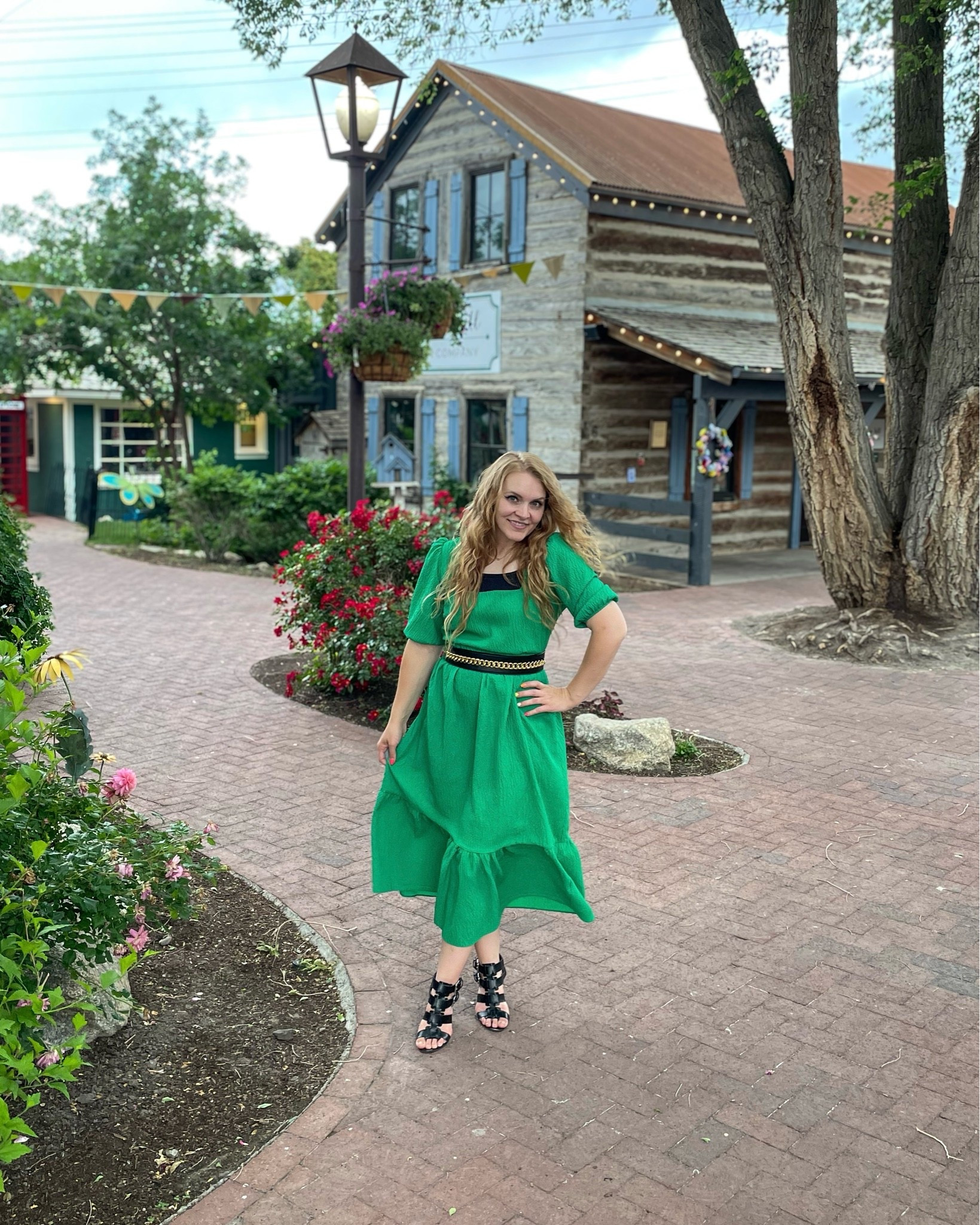 Green is having its moment💚 add some black and gold accessories and you have the perfect spring/summer outfit!

#LTKootd #LTKWedding #LTKWorkwear