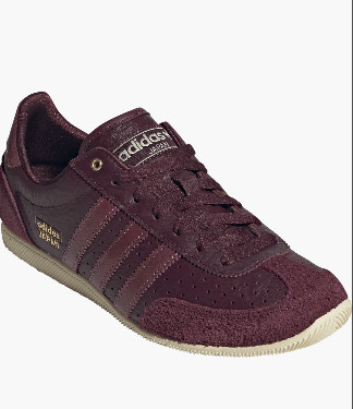 This color is still going hard this year- it's always nice to have it in a sneaker to coordinate with the rest of your tops or accessories. On sale at the anniverary sale - but these will sell out. This one runs to tts- i have this style in zebra.  #nsale 

 