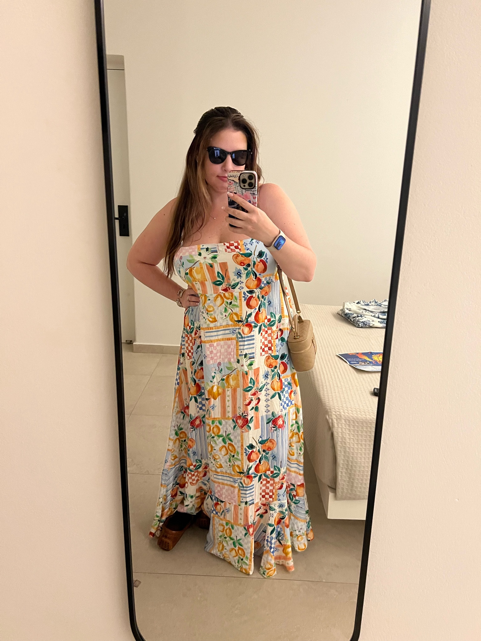 Midsize vacation outfit 

Dress - large 