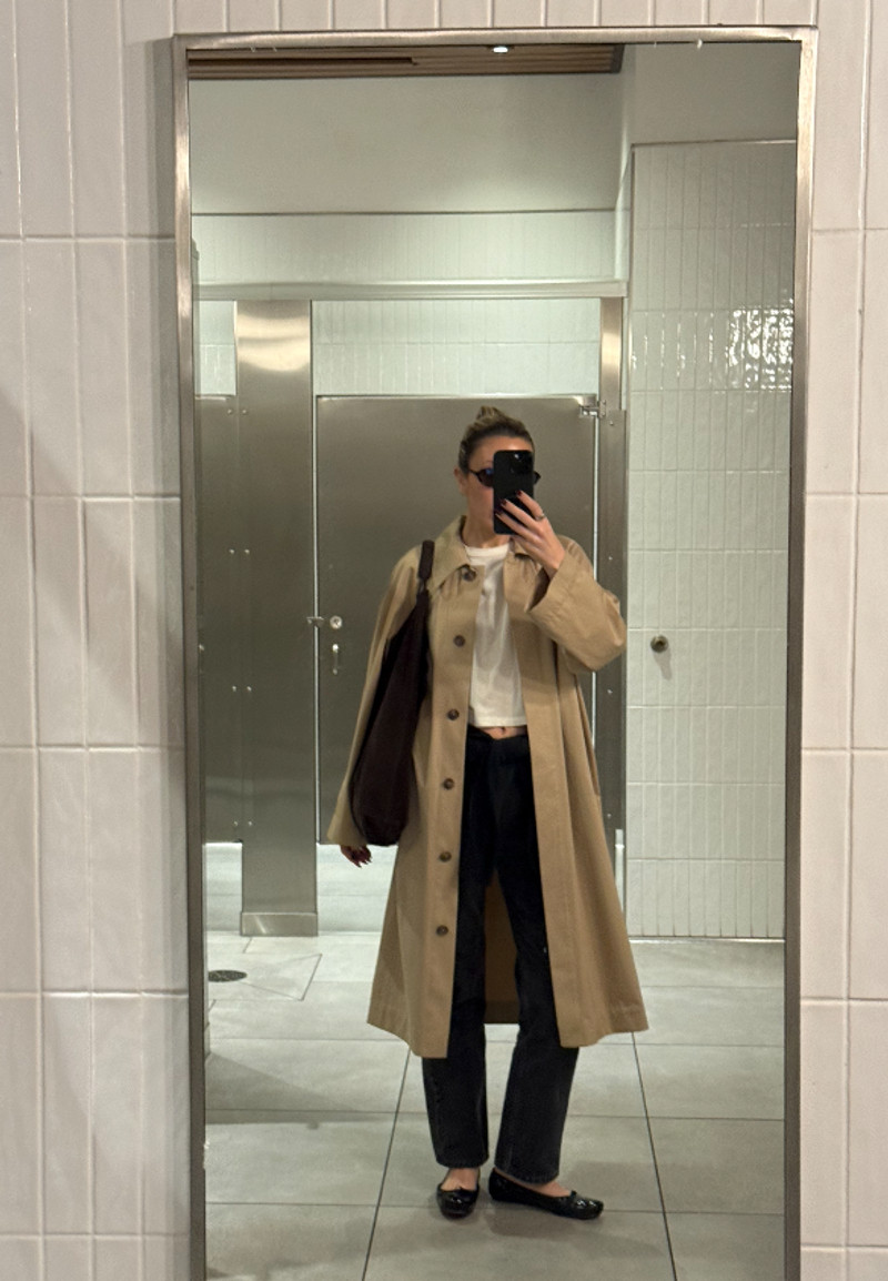 Trench coat paired with a white tee #stylist #trench #tee #cashmere #sweater 

 #LTKNYFW #LTKdayinmylife #LTKootd