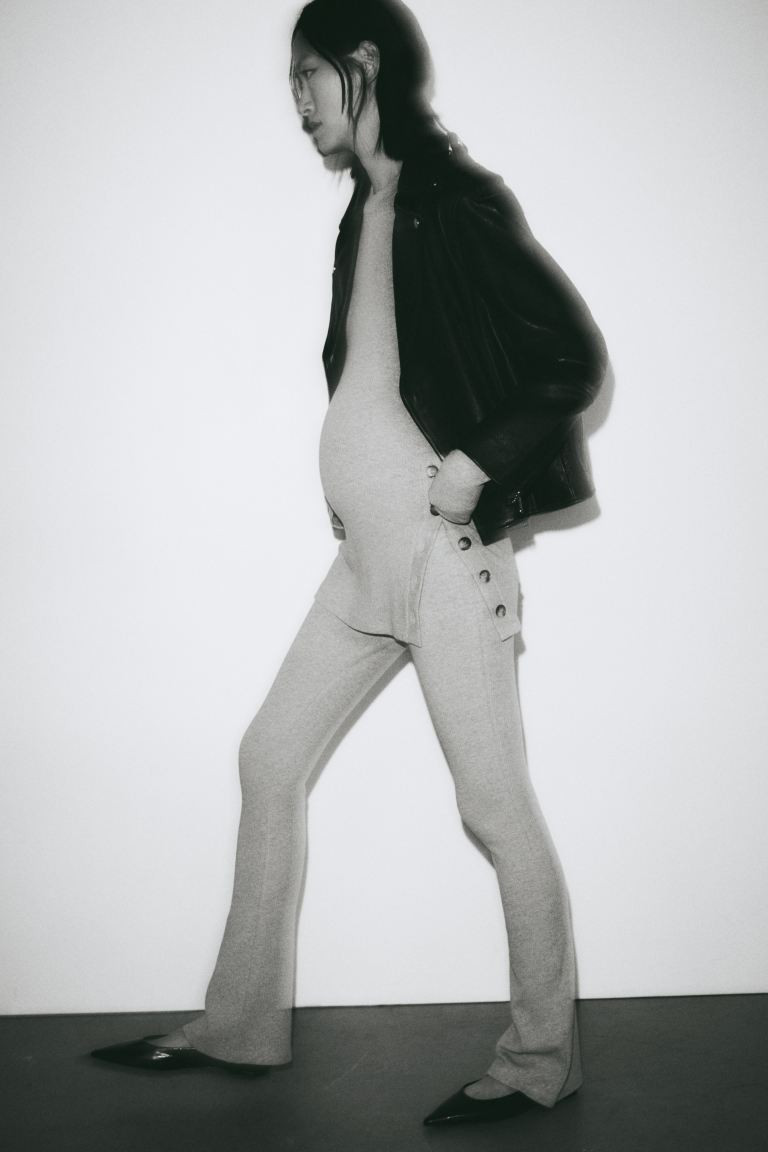 MAMA Before & After ribbed trousers - Beige - Ladies | H&M GB | H&M (UK, MY, IN, SG, PH, TW, HK)