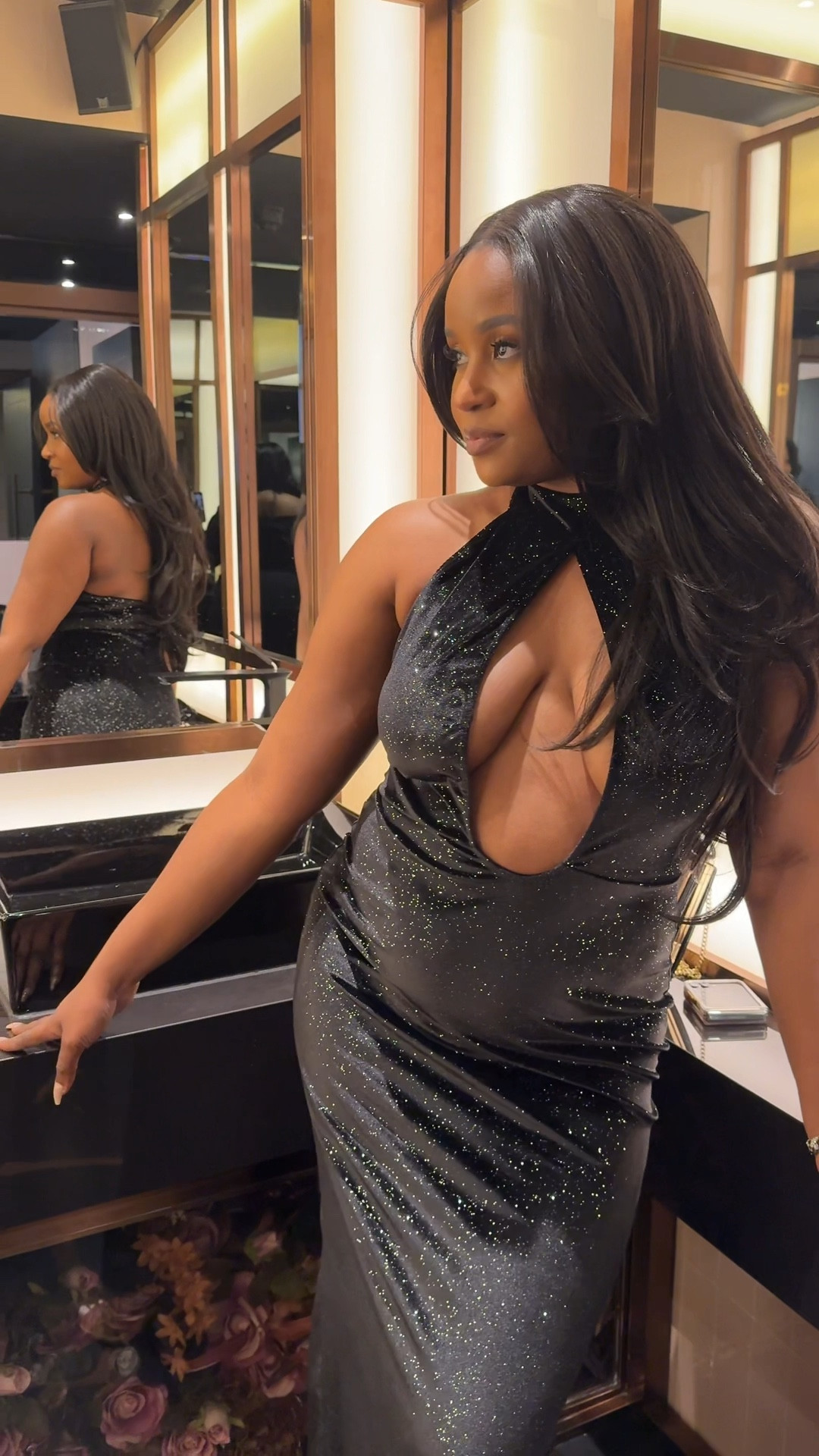 Party/Birthday Dress Black Glitter Velvet Halterneck Cut Out Maxi Dress Pretty Little Thing Size 12

#FashionMonth #LTKpartywear #LTKluxury

#FashionMonth #LTKpartywear #LTKuk