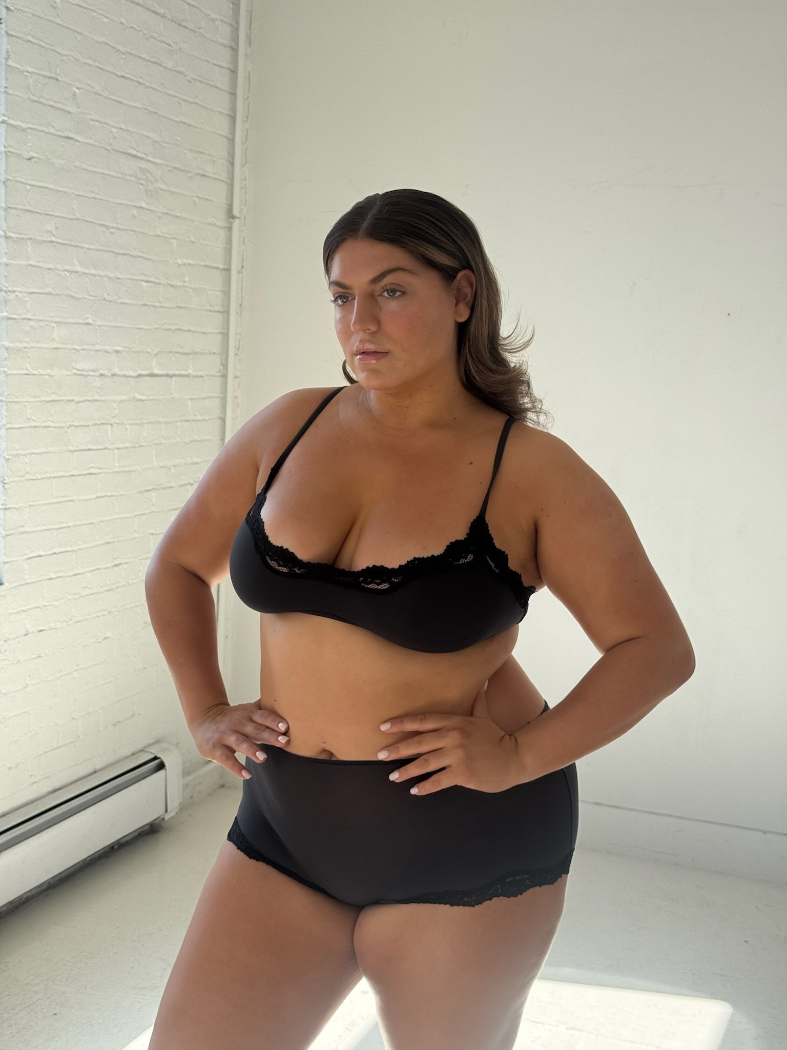 i looove this skims set so much!!! it’s the perfect mix of comfortable & yet bomb! 🖤 wore this for my new agency digitals during nyfw and also mix and match this set so often! i love to wear this bralettes under most tops & it’s the perfect intimates set around the house/sleeping🥰 

#LTKNYFW #LTKMidsize #LTKPlusSize