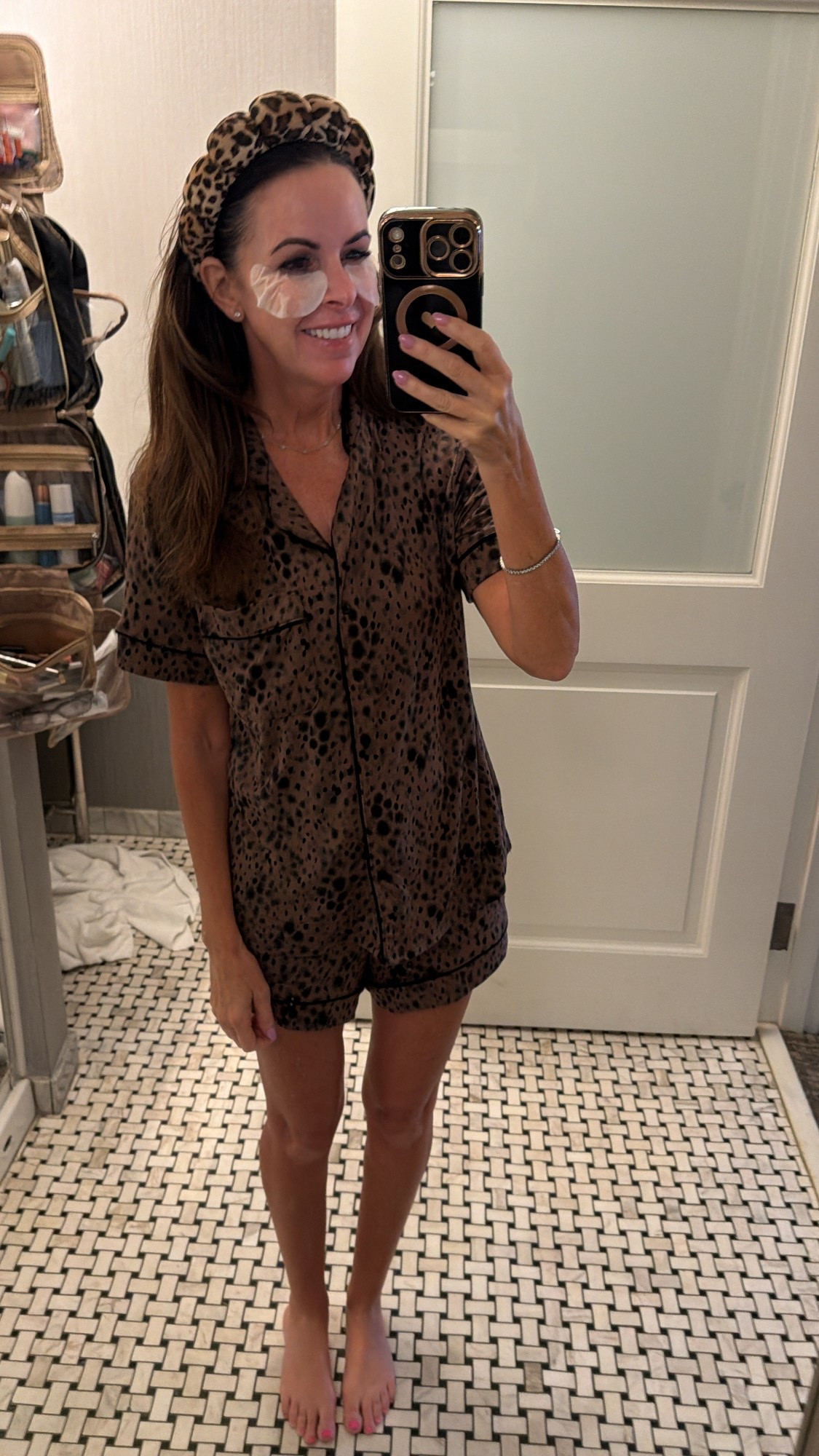 Comment LEOPARD and I’ll send you the link! 🐆🤎

These Target leopard pajamas are the cutest little fall sleep set! Comfy, cozy, and the print is so good. Perfect for those first chilly nights at home. 🍂

#TargetStyle #TargetFinds #LeopardPrint #Pajamas #FallFinds #CozySeason #LTKFinds

#LTKgrwm #LTKootd