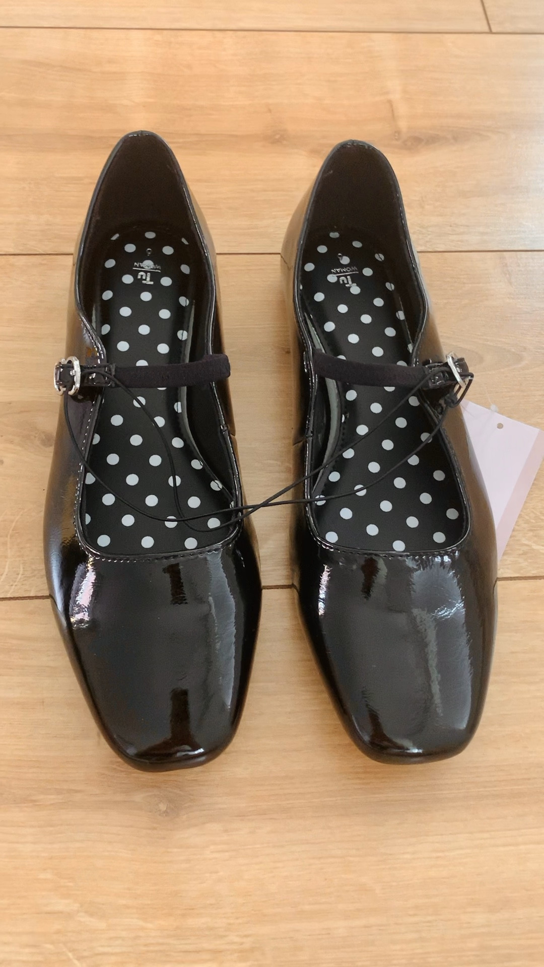 Cute black Mary Jane ballerina pumps 🖤

Patent shoes autumn fashion fall fashion autumn shoes fall shoes Mary Jane shoes 

#LTKshoecrush #LTKstyletip #LTKfindsunder50
