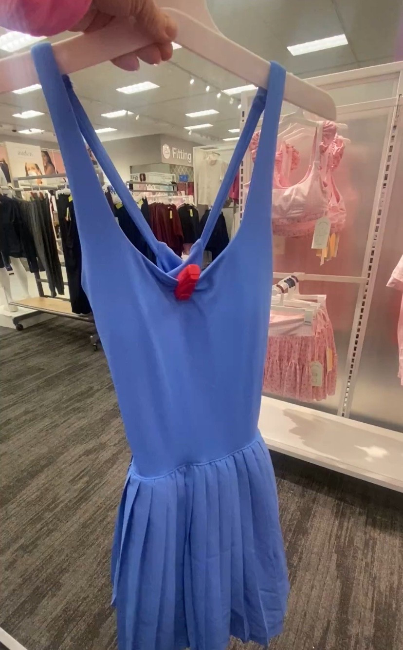 Athletic dress - ON SALE - this has built in shorts, but they pull down without having to take off the whole dress! More colors available 


#athleisure #activedress #LTKSaleAlert #athleticdress @Target 




#LTKU #LTKSaleAlert #LTKOver40