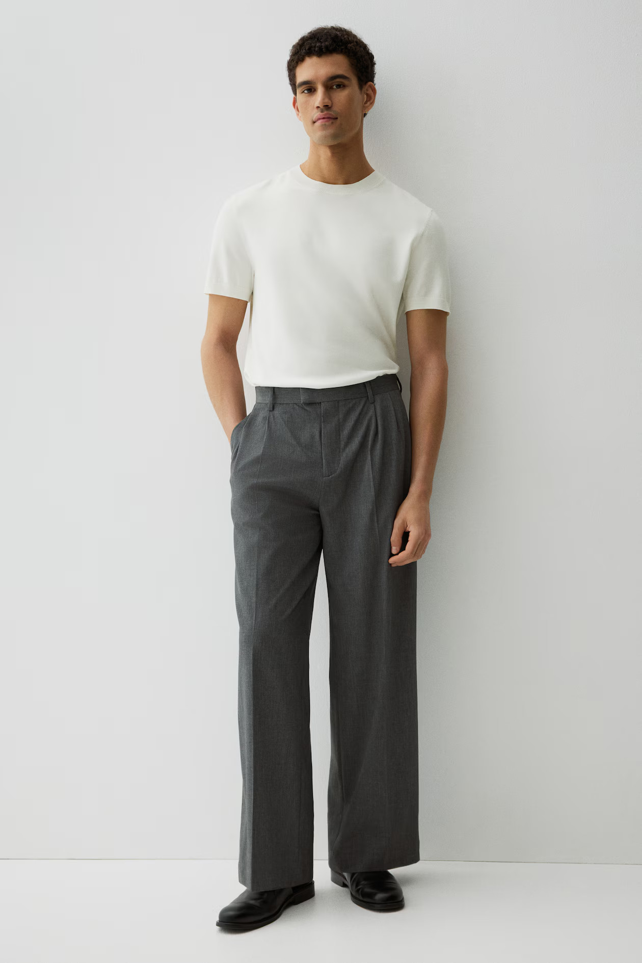 T-Shirt aus Feinstrick in Slim Fit | H&M (DE, AT, CH, NL, FI)