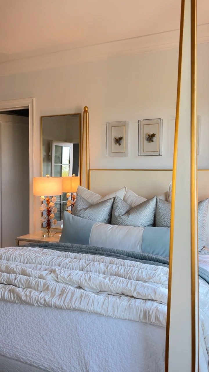 Bedroom details! This floral lamp is such a beautiful statement and so unique!

#LTKHome #LTKSeasonal