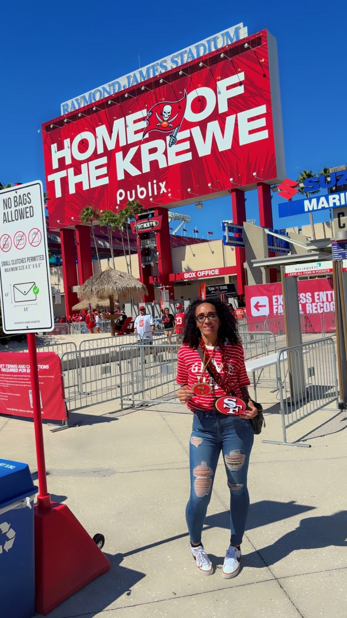 Game day 49 ers vs BUCs trendy outfit for Game Day 🏈

#LTKStyleTip #LTKFindsUnder50 #LTKSeasonal