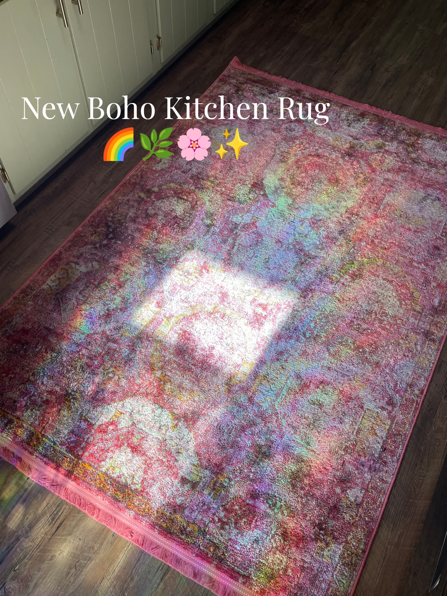 this rug just made my whole kitchen feel ✨expensive✨
the colors + the way the light hits it?? unreal.
if your space feels off, it might just need this 👀
linked for you 💗

#bohohomefinds #kitchendecor #bohorug

#LTKHome