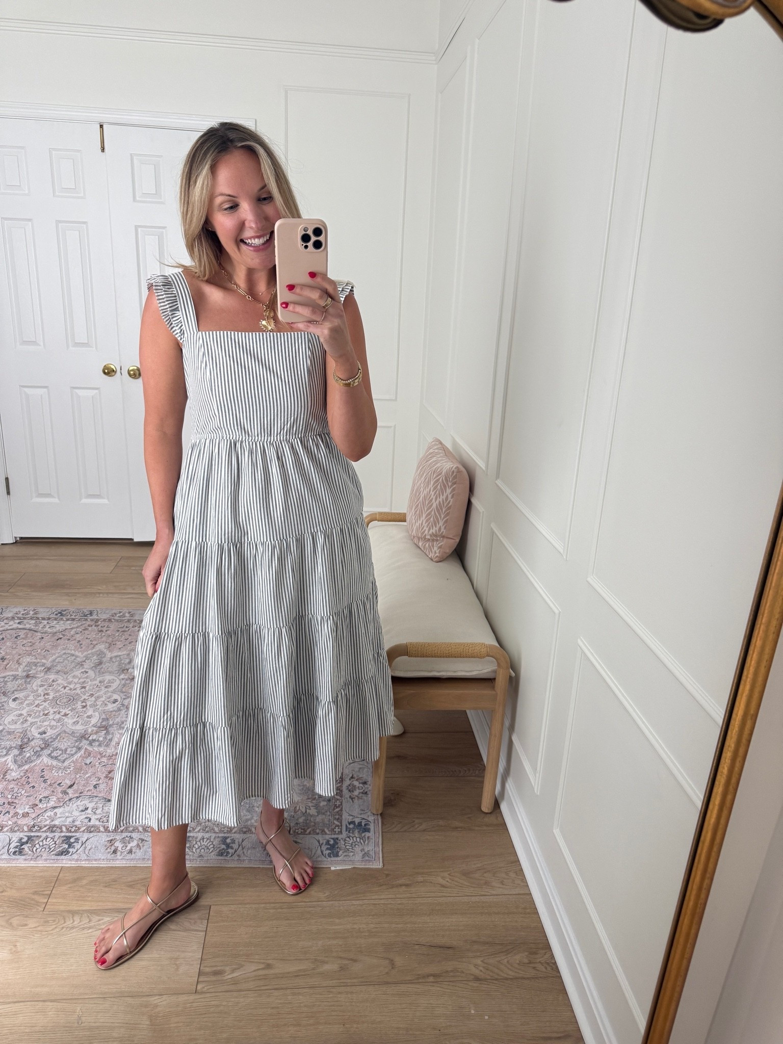 Summer dress - vacation outfit - wearing a med