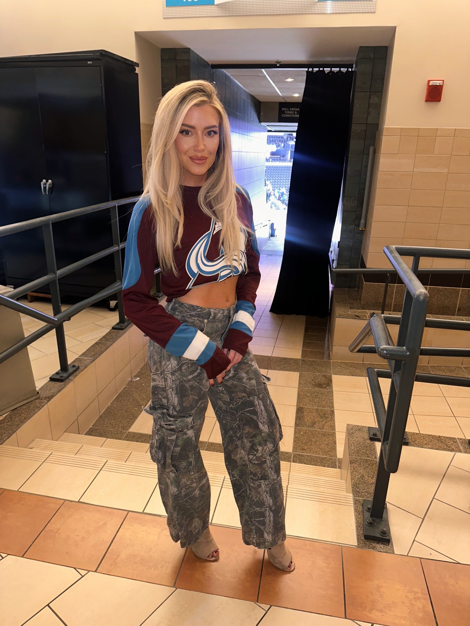 What to wear to watch boys chase a puck in an aquarium 

#LTKShoeCrush #LTKU #LTKActive