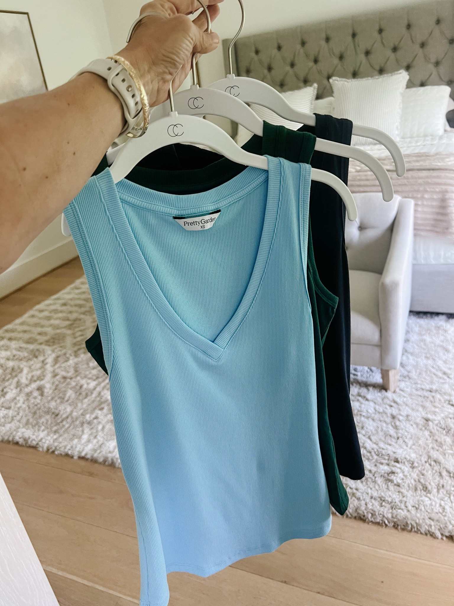 My favorite Amazon v-neck tanks in a stretchy ribbed knit material 😍

#LTKgrwm #LTKootd #LTKmomlife