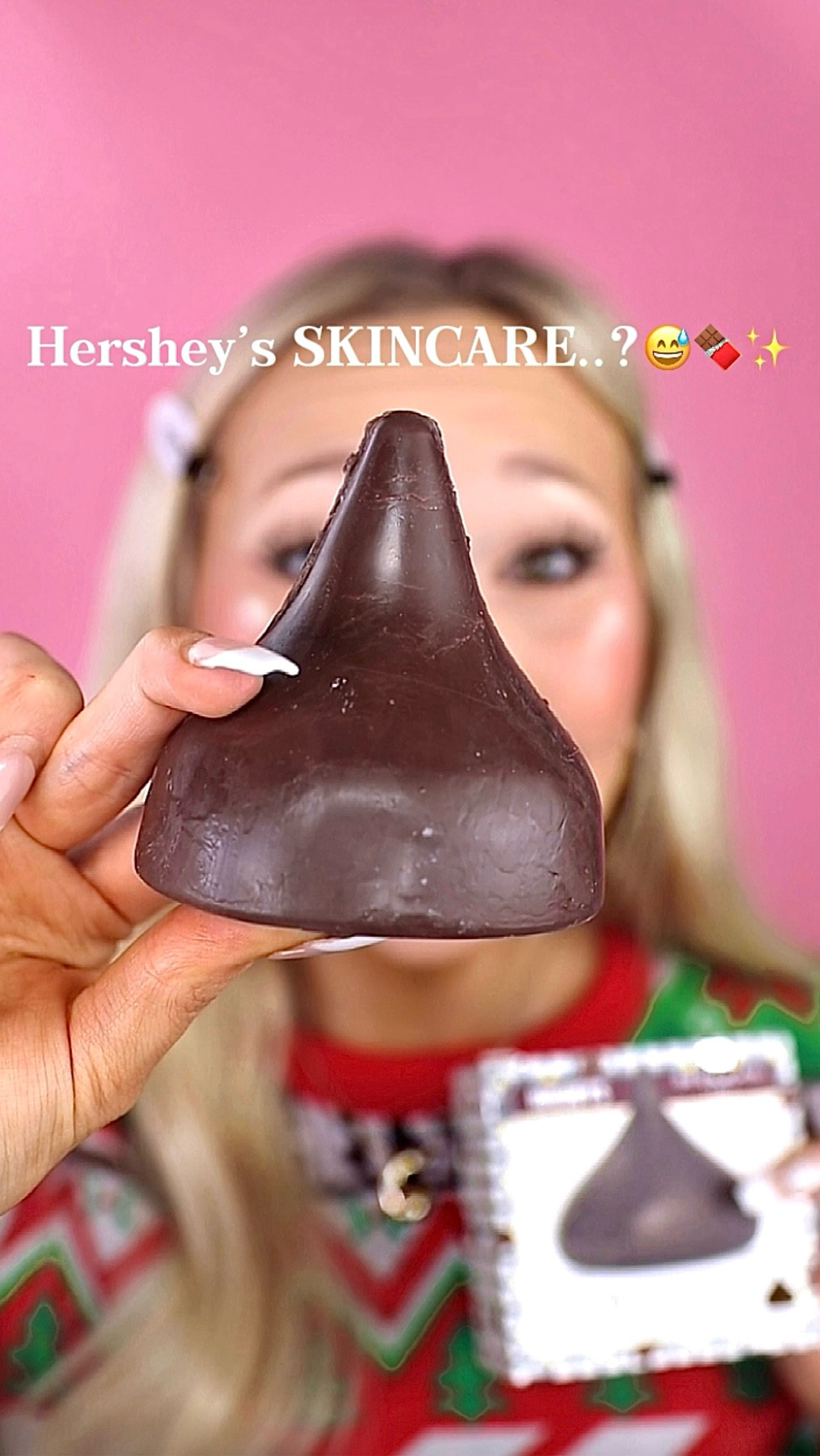 Chocolate bodycare..?👀🍫✋

It’s the hershey kiss SHAPED bar soap for me OMG!!😭 Not everyday that you see a hersheys skincare collection LITERALLY in a chocolate syrup bottle!!!🍫The glitter in the hand & body wash would be so funnn for a bubble bath!✨ & truly HOW are the body cream scents so accurate to the kisses flavors! These would be SUCH good holiday gifts for Hershey’s & bodycare lovers!!😍👏🎁 AMAZING!! @beekman1802 x @hersheys 

WHAT DO WE THINK OF THIS?😍

PRODUCTS——
•Beekman 1802 Hand & Body Wash milk chocolate scented, ‘Snickerdoodle’ & ‘Candy Cane’ Whipped Body Creams & Hershey’s KISSES ‘Milk Chocolate Scented’ Goat Milk Soap @hersheyschocolateworld @hsn @qvc @ultabeauty #beekman1802 #heartwarmingtheworld #hersheys 
_______
#explore #makeup #beauty 
#makeupideas #makeuphacks #newmakeup #affordablemakeup #makeuplover #makeuplook #makeuphaul #makeuptutorial #beautycreator #makeuptrend #explorepage #makeupchallenge #viral 
#viralmakeup #trending #makeupreel holiday skincare collection, new holiday sets, creative holiday gifts, holiday shopping guide, beauty creator, best bodycare products, unique Christmas gifts, Beekman 1802 Hersheys collection