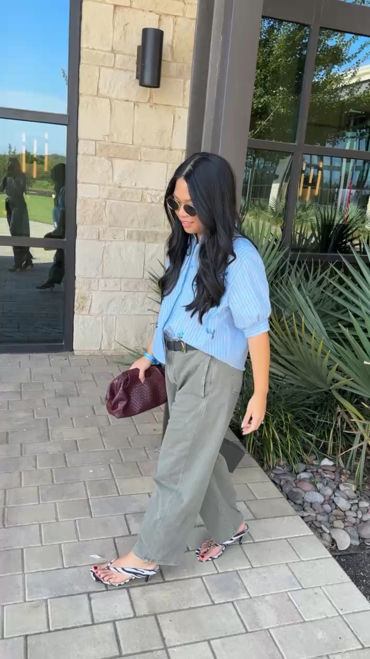 LTKCON Day 2 look! Loving these Amazon zebra shoes I just got!! 

#falloutfit #fallfashion #ootd #petitefashion

#LTKSeasonal #LTKootd