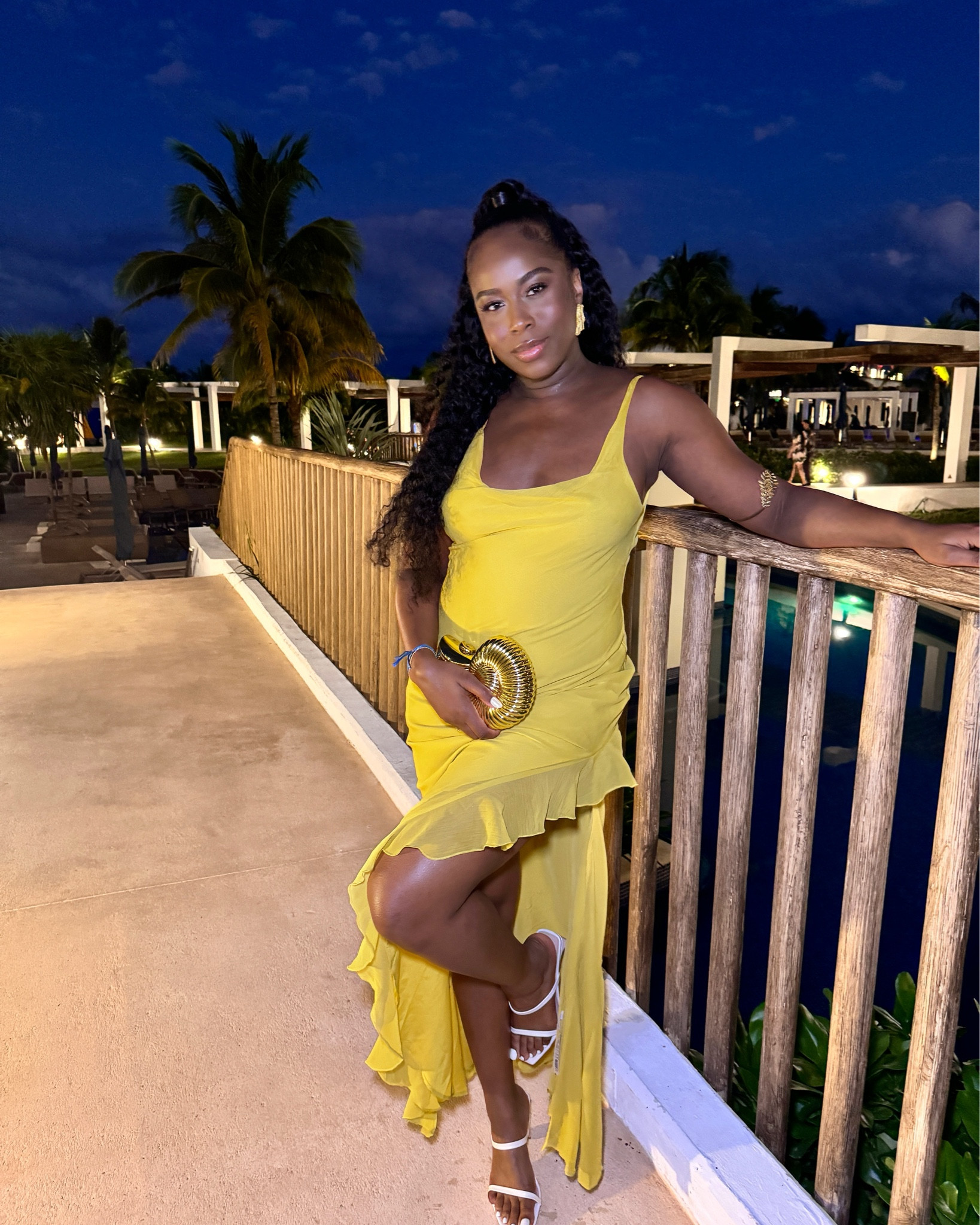 A yellow moment in Mexico! 


#LTKTravel