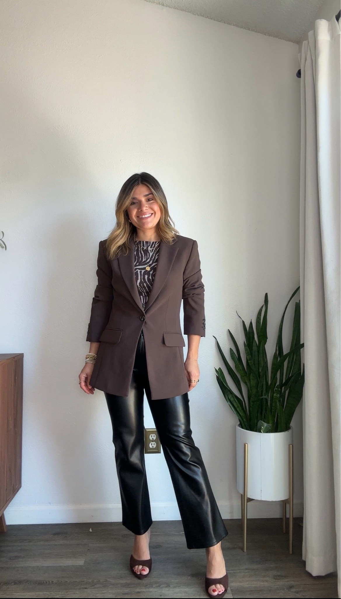 Chicest brown blazer! Loved the fit and how nice the fabric feels! 
Blazer size XS
Top size small
Pants size 4. The pants run a little small.

#LTKSaleAlert #LTKSeasonal #LTKWorkwear
