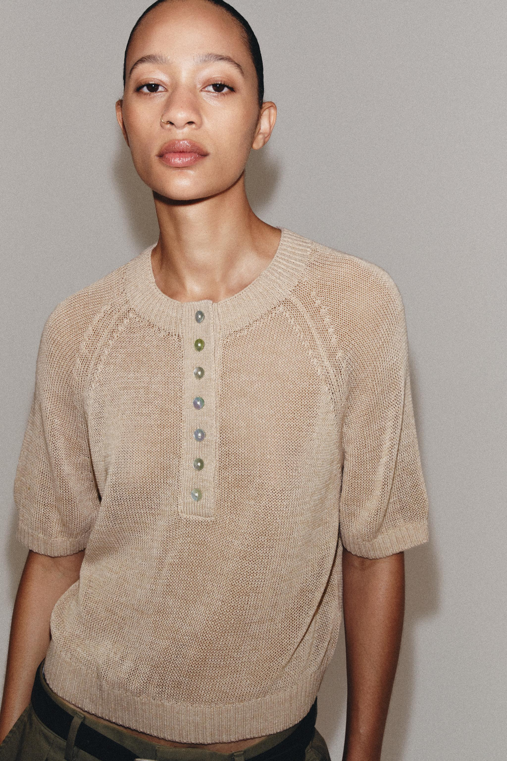SHORT SLEEVE KNIT BUTTONED JUMPER | Zara US