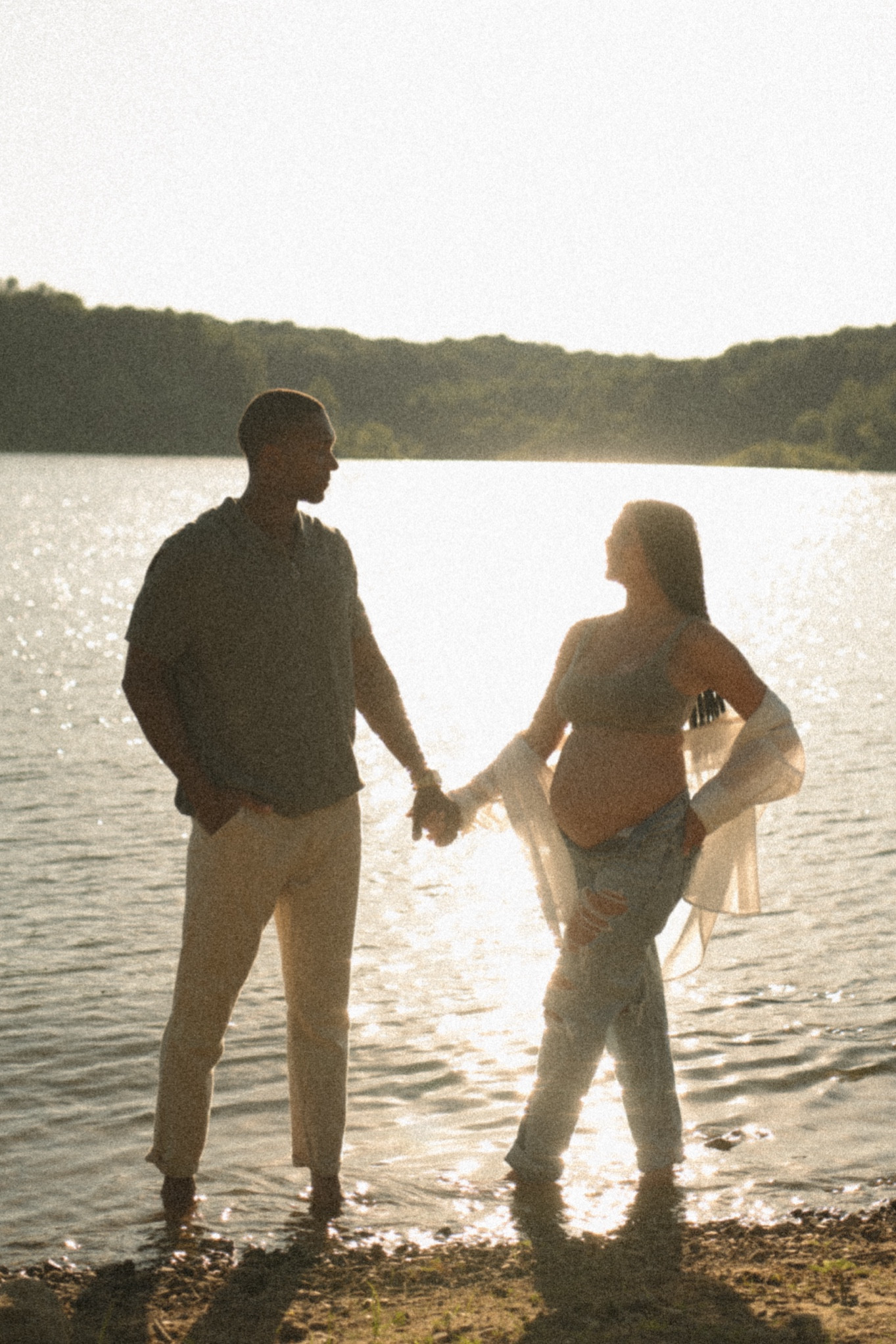 Maternity pic outfit inspo 🤍✨

#LTKBump #LTKMens #LTKFindsUnder50