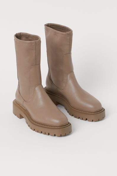 Chelsea boots in faux leather with a soft, stretchy leg section and loop at back. Jersey lining, ... | H&M (US + CA)