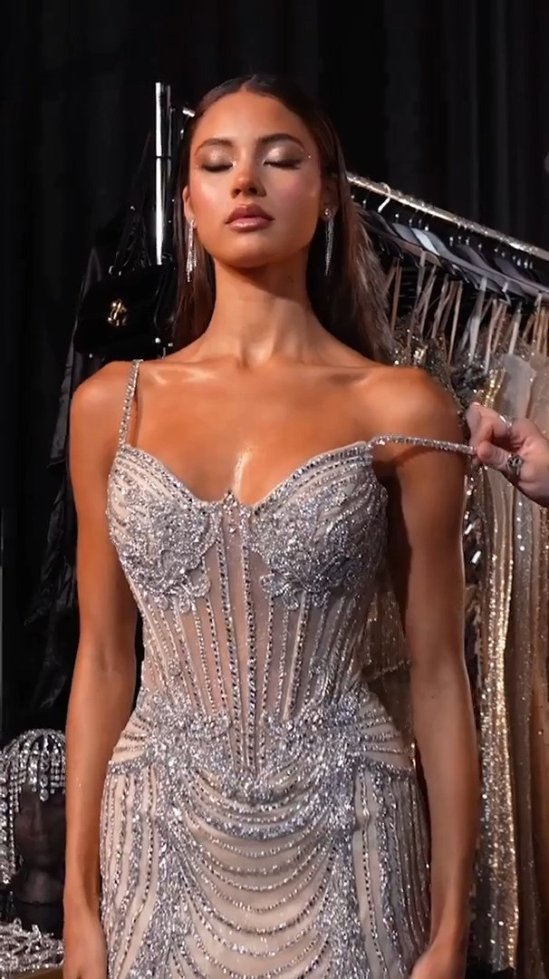 The sparkle level on these Lady Black Tie homecoming dresses is SO good ✨💎 I found mini party dresses, statement sequins, and the prettiest shades of blue, pink, red, yellow, silver and more. Such fun options if you want your Homecoming 2026 dress to feel extra special.

#LadyBlackTie #LadyBlackTieFinds #HomecomingDress2026 #HomecomingDresses #Homecoming2026 #HocoDress2026 #HocoDresses #Hoco2026 #SparklyHocoDress #SequinHocoDress #MiniHocoDress #StatementHocoDress #PartyMiniDress #SequinMiniDress #SparklyMiniDress #BlueHomecomingDress #PinkHomecomingDress #RedHomecomingDress #YellowHomecomingDress #SilverHomecomingDress #HomecomingFashion #HomecomingStyle #HocoFashion #HocoStyle #PartyFashion #FormalDress #CocktailDress #SchoolDanceLook #HocoInspo #HomecomingInspo 

 #LTKootd #LTKSeasonal #LTKU