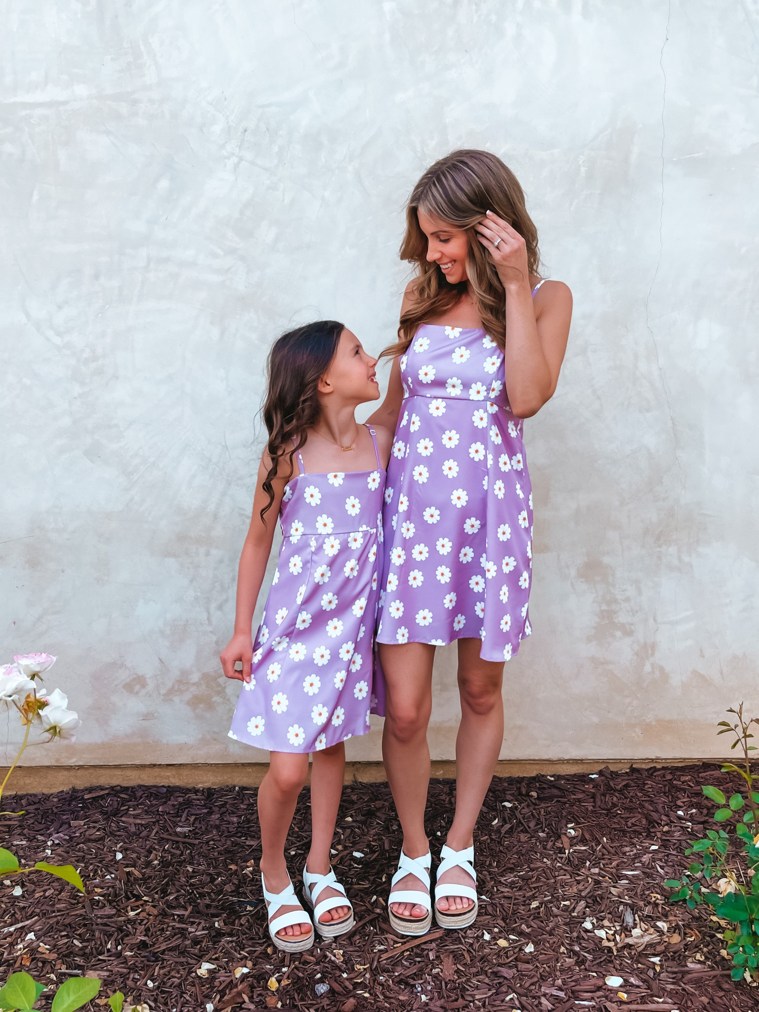 Summer Dress + White Sandals = Super Cute Summer Outfit

www.LivingBarelyBlonde.com

#summerdress #whitesandals #mommyandmedress #dress #familylook #familyoutfit #mommyandme #girlsdress #momdress #minidress #floraldress #racheltim #cmcovi #kristahor #tori #treasures #barelyblonde #summerofdi #jenniferxerin #stylewithjen

#LTKkids #LTKfamily #LTKBacktoSchool