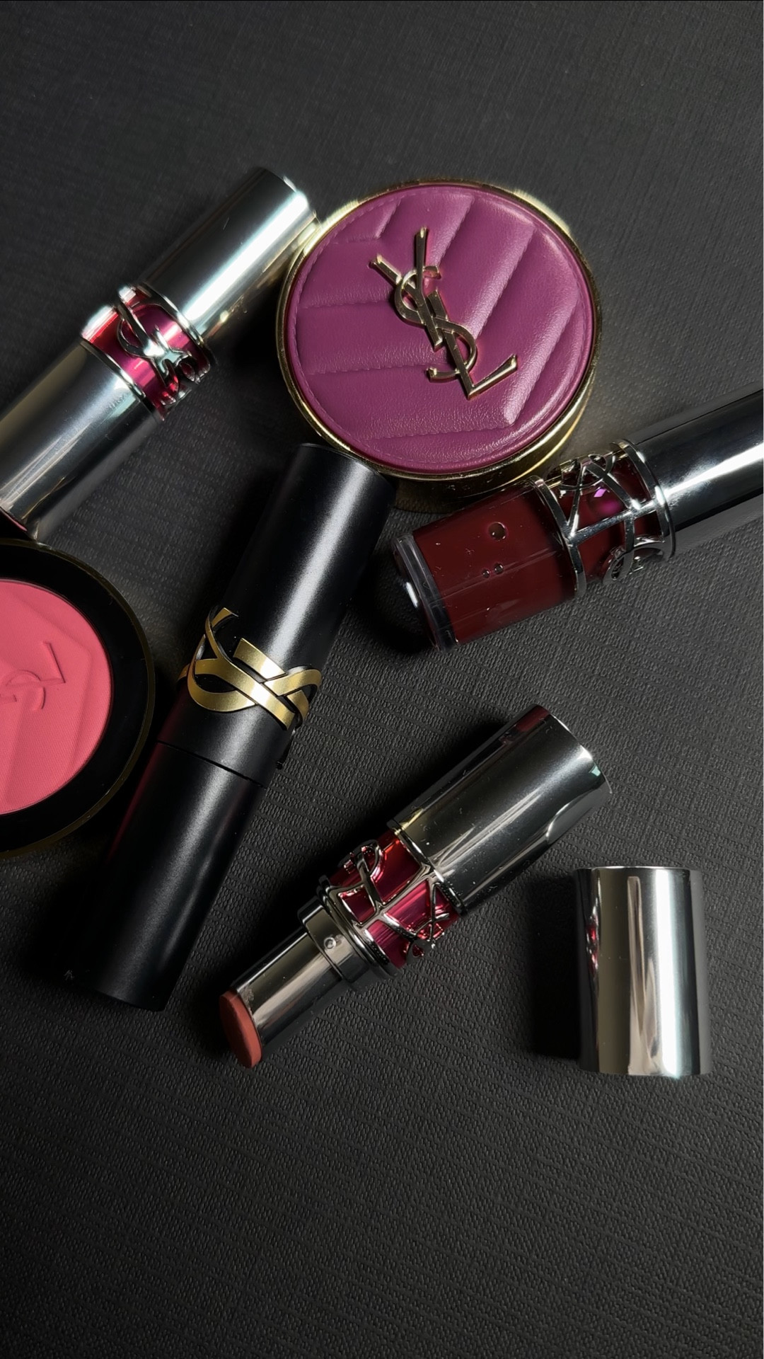 Berry-plum, but make it intentional. @YSLBEAUTY 🍷💋

Layered blush, glossy lips, and lashes that do all the talking — my winter beauty essentials, simplified.

Two moods, one ritual: Mulled Wine warmth meets Festive Flush glow.
Soft sculpted cheeks, juicy lips, and that unmistakable YSL finish.
#YSLBEAUTYMULLEDWINE #YSLBEAUTYFESTIVEFLUSH #GIFTEDBYYSLBEAUTY #YSLBEAUTY #YSLMAKEUP




#LTKgrwm #LTKValentine #LTKBeauty