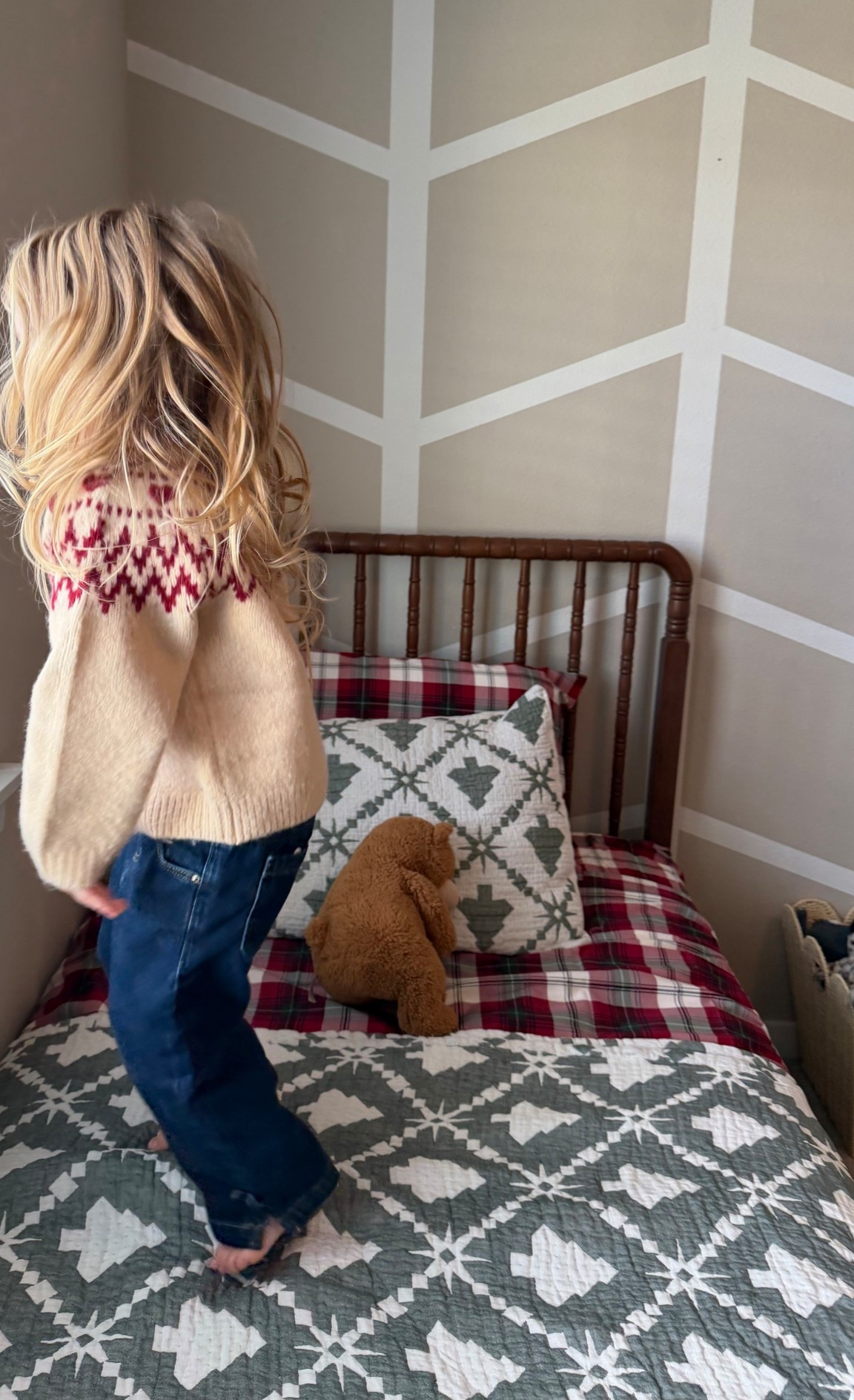 Cutie sweater on sale right now at Zara!! 

#LTKSaleAlert #LTKHoliday #LTKKids