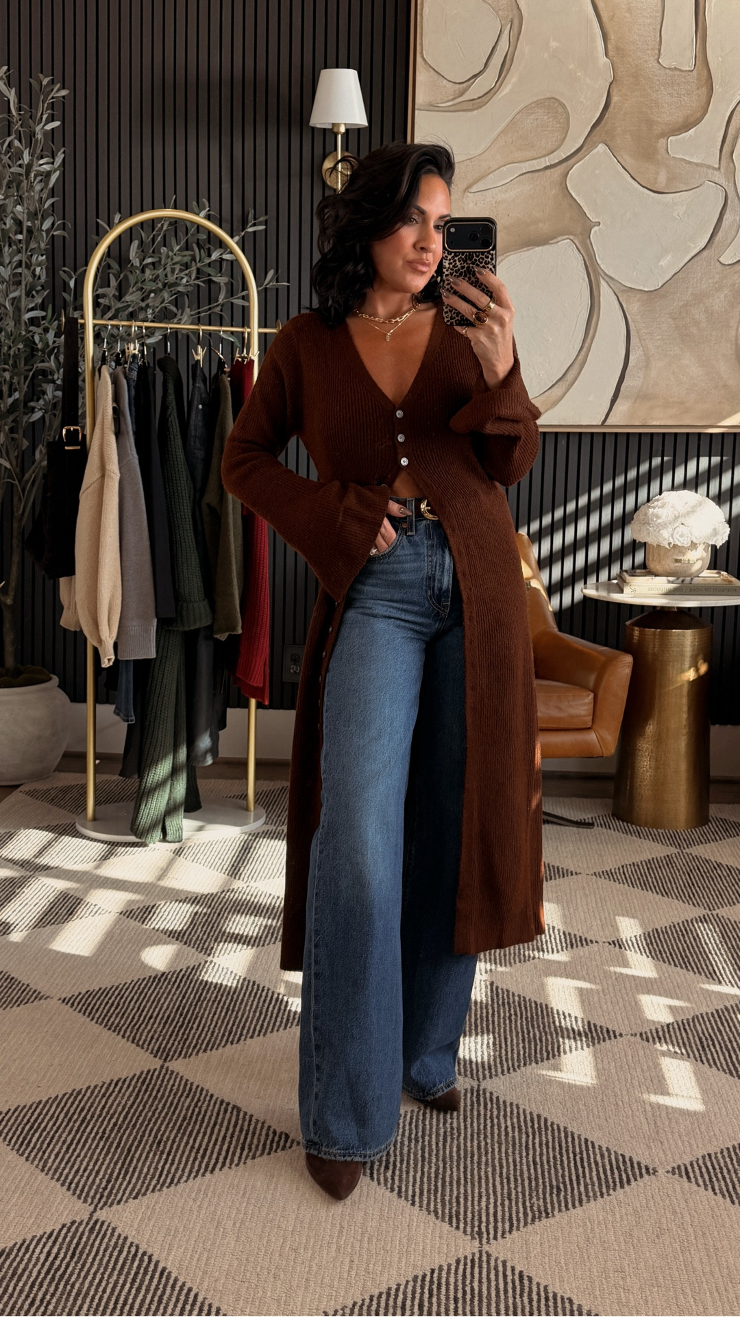 Okay besties… this rich chocolate brown moment is it for fall 🍂
The long cardi, wide-leg denim, and that soft knit texture just feel so elevated but still totally wearable for everyday.
Perfect for brunch, errands, or a cozy dinner out.



5’2” • 130 lbs • 25” waist • 34DD • wearing size Small
All Amazon + petite-friendly 🤝

#AmazonFashion #FallOutfitInspo #WomenOver40Style #PetiteFashion #CozyChic #AmazonFinds #affiliate

#LTKStyleTip #LTKOver40 #LTKPetite