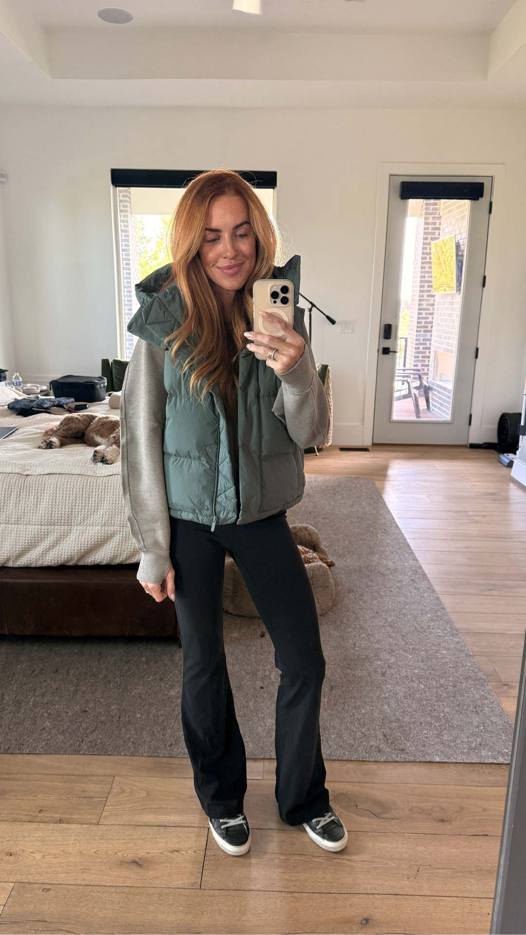 All the fall colors @lululemon are so cute right now. Wearing a 6 in the vest!
#lululemoncreator #ad