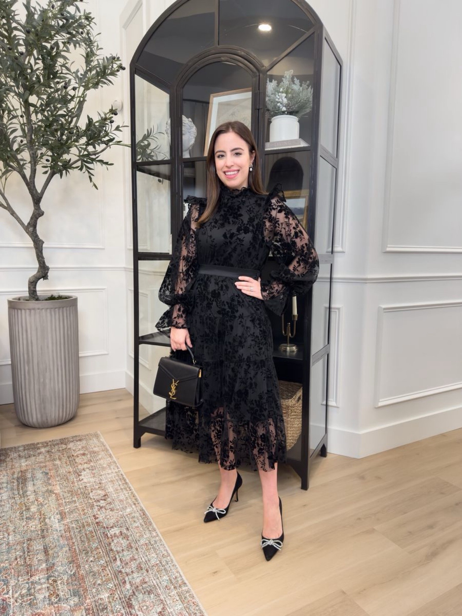 Check out this black outfit that is perfect for your upcoming holiday parties!
#allblackoutfit #holidayfashion #petitestyle #outfitinspo

#LTKHoliday #LTKparties