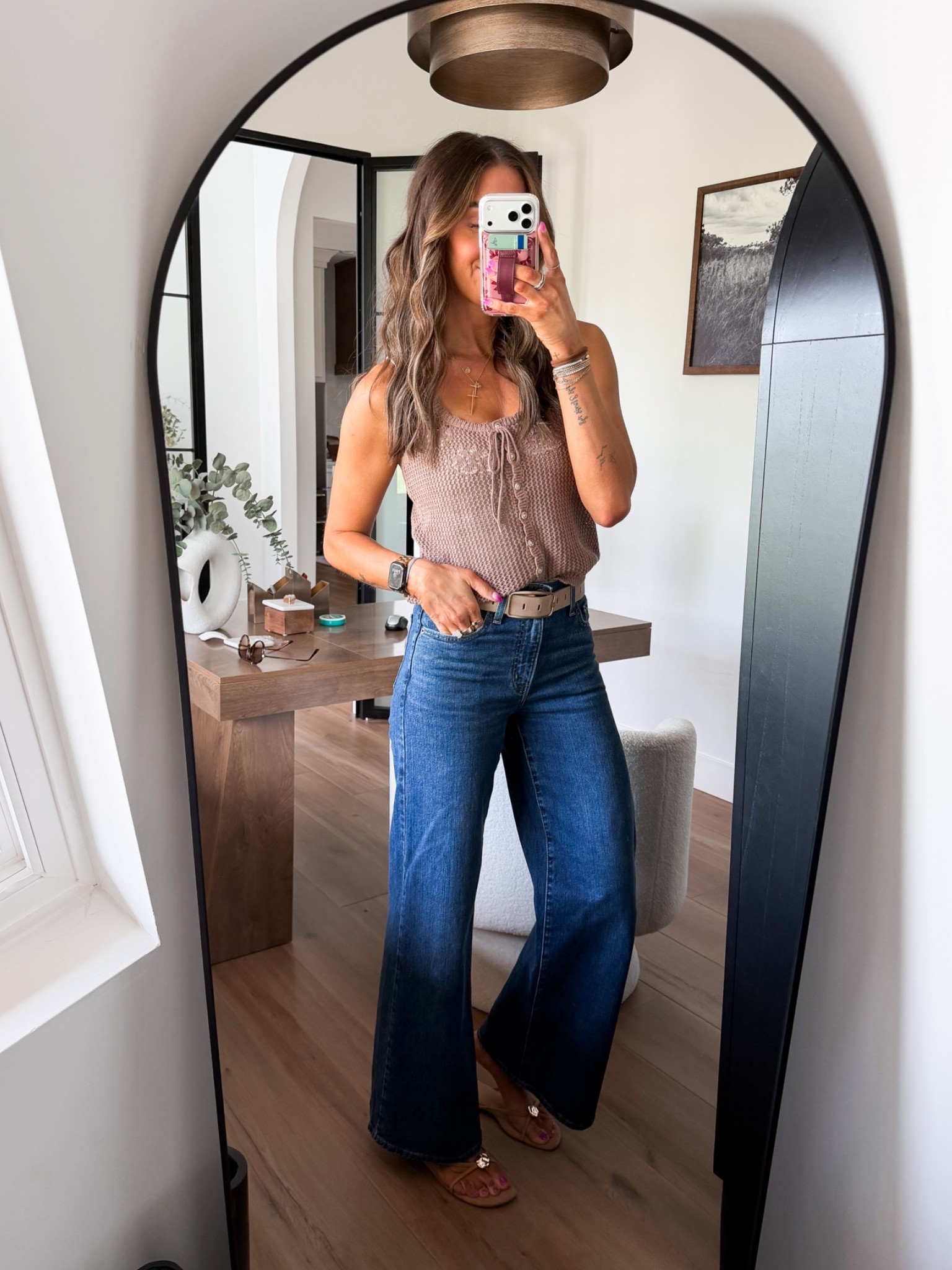 Tops-small
Jeans-26
Sandals-8