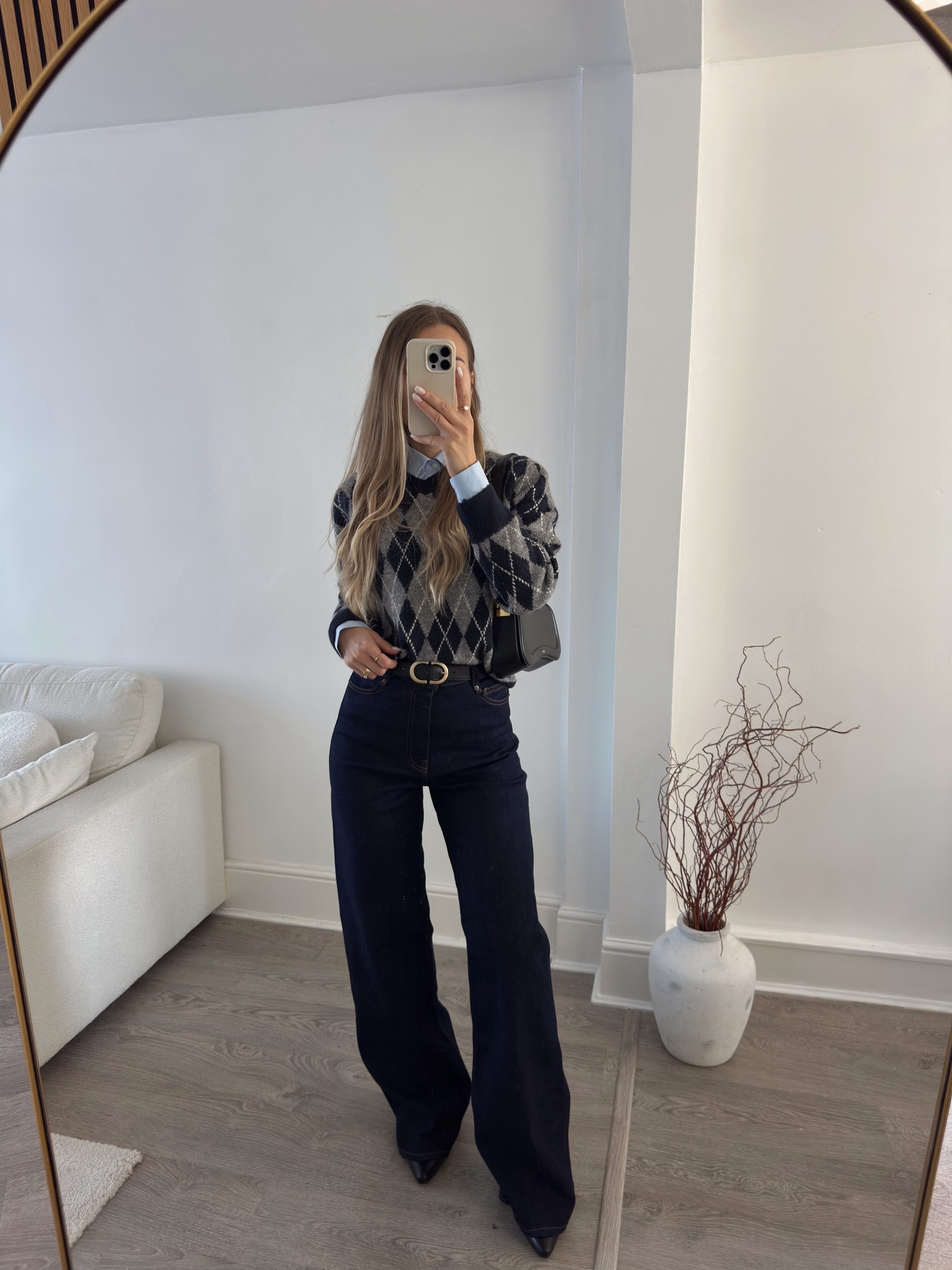 navy & denim for that effortlessly chic autumn vibe 🤎 Love this jumper! 

#LTKwinter #LTKeurope #LTKautumn