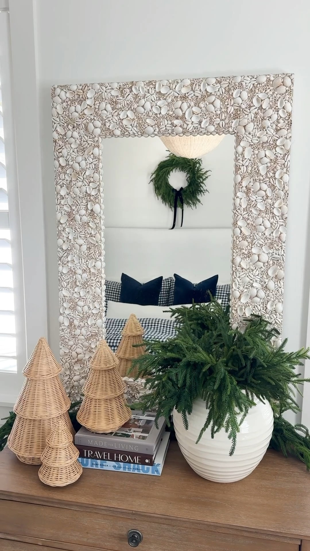 Sneak peek of our Christmas guest bedroom coming to the blog tomorrow! #ltkholiday #ltkhome #ltksalealert #ltkseasonal #ltkfindsunder50!#ltkfindsunder100

#LTKSaleAlert #LTKHoliday #LTKHome