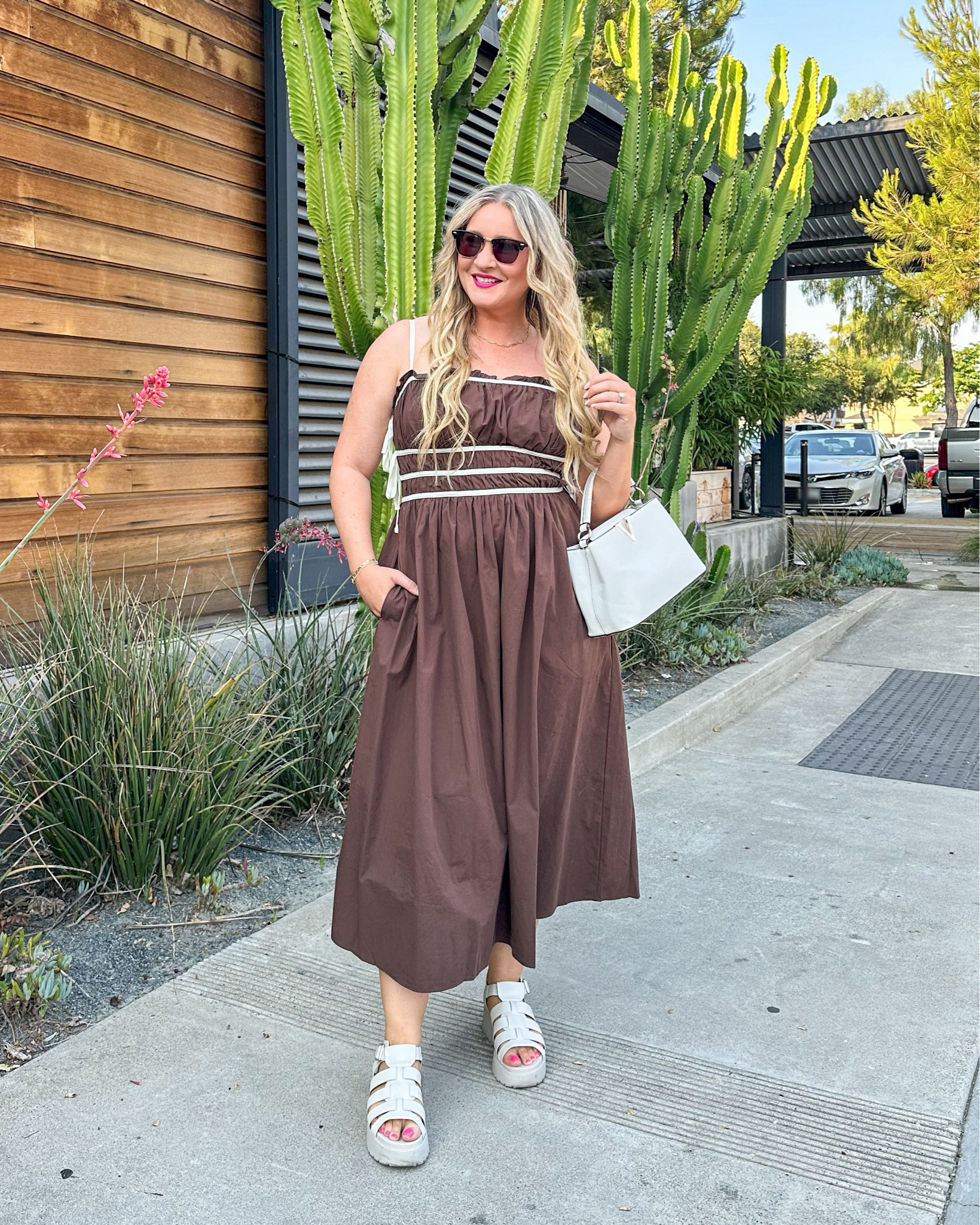 Summer dress from Amazon! 
Amazon dress, midsize fashion, midsize, summer outfit, midsize dresss

#LTKMidsize #LTKStyleTip #LTKFindsUnder50