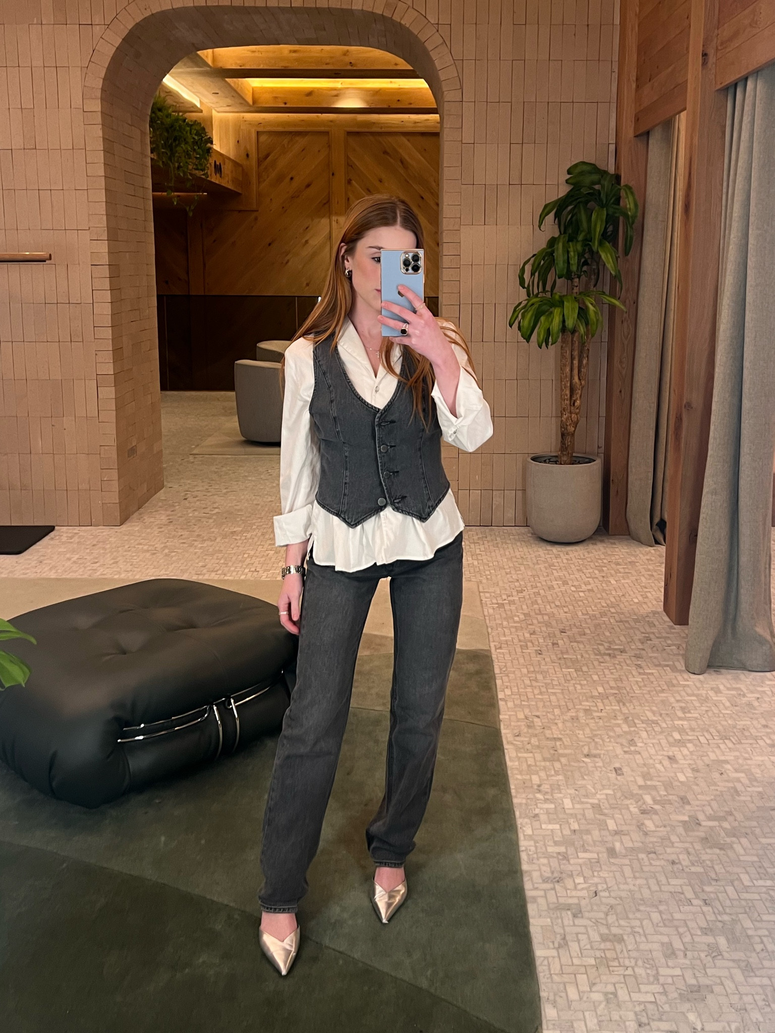 Aritzia: Denim forum vest + jeans set
➡️ wearing size small vest 
➡️ wearing size 25 jeans 


#LTKSeasonal #LTKshoecrush #LTKworkwear