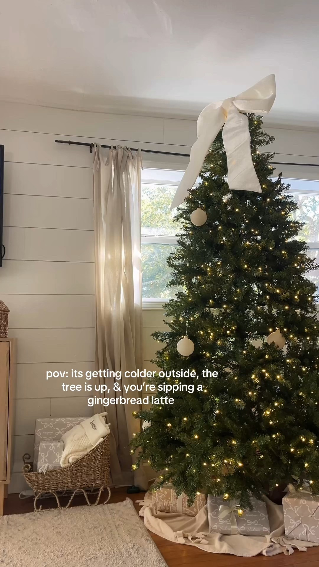 King of Christmas Tree with different light settings 

#LTKHoliday #LTKSeasonal #LTKGiftGuide