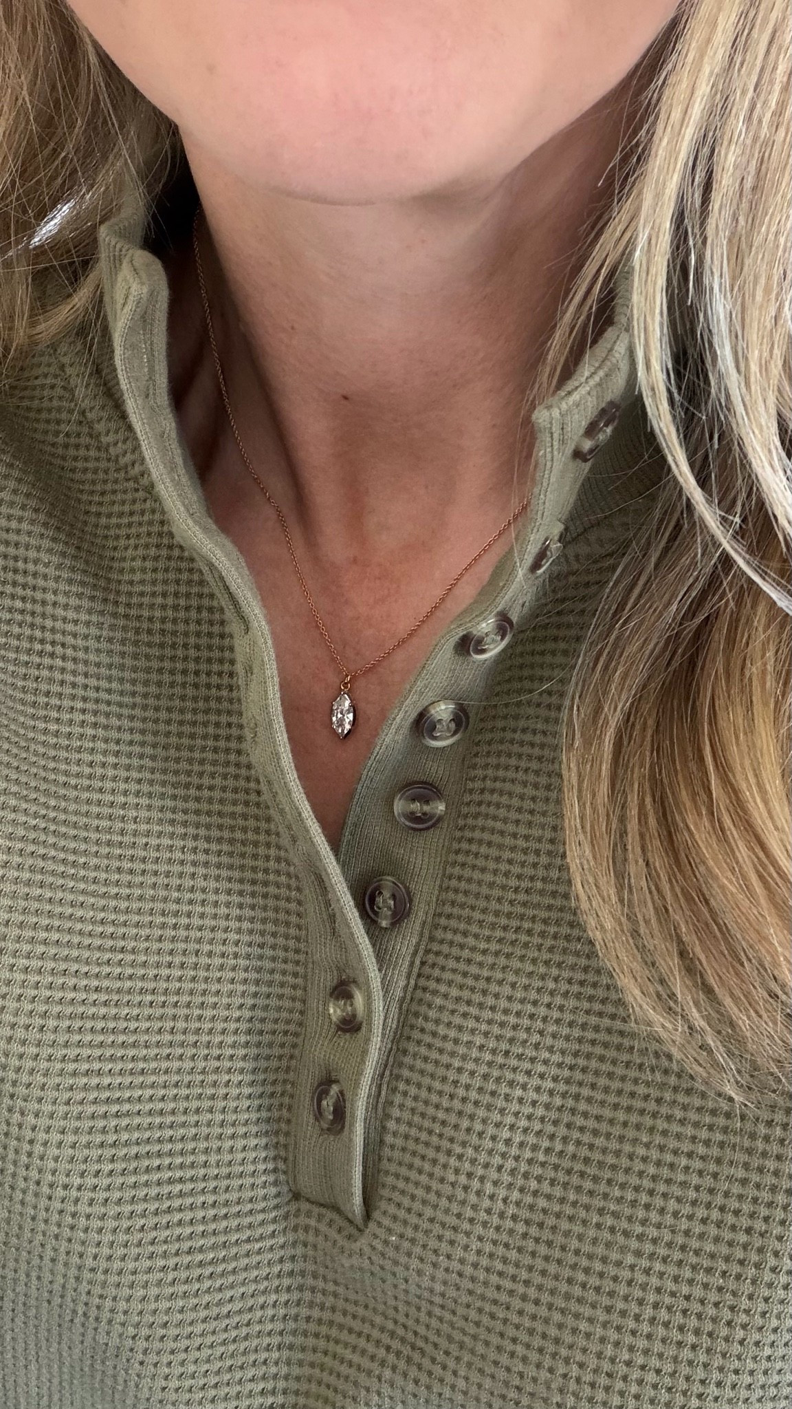 I was gifted this pretty necklace at LTKCon and I think I’ve worn it everyday since! It’s simple and timeless, and on sale for LDW! Last chance to snag 20% off plus a free necklace on orders over $100!

#LTKSaleAlert