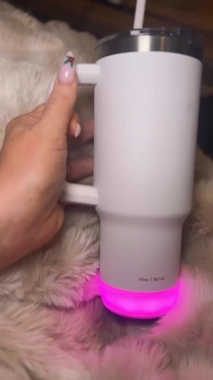 Stay hydrated with these awesome tumblers 💦🌟 #hydration #tumbler #giftsforfriends #fortworthcreator 

#LTKselfcare #LTKfitnessgoals #LTKGiftGuide