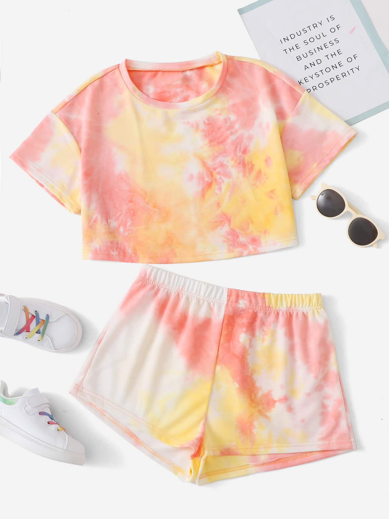 SHEIN Teen Girls Drop Shoulder Tie Dye Crop Top & Shorts Set | SHEIN