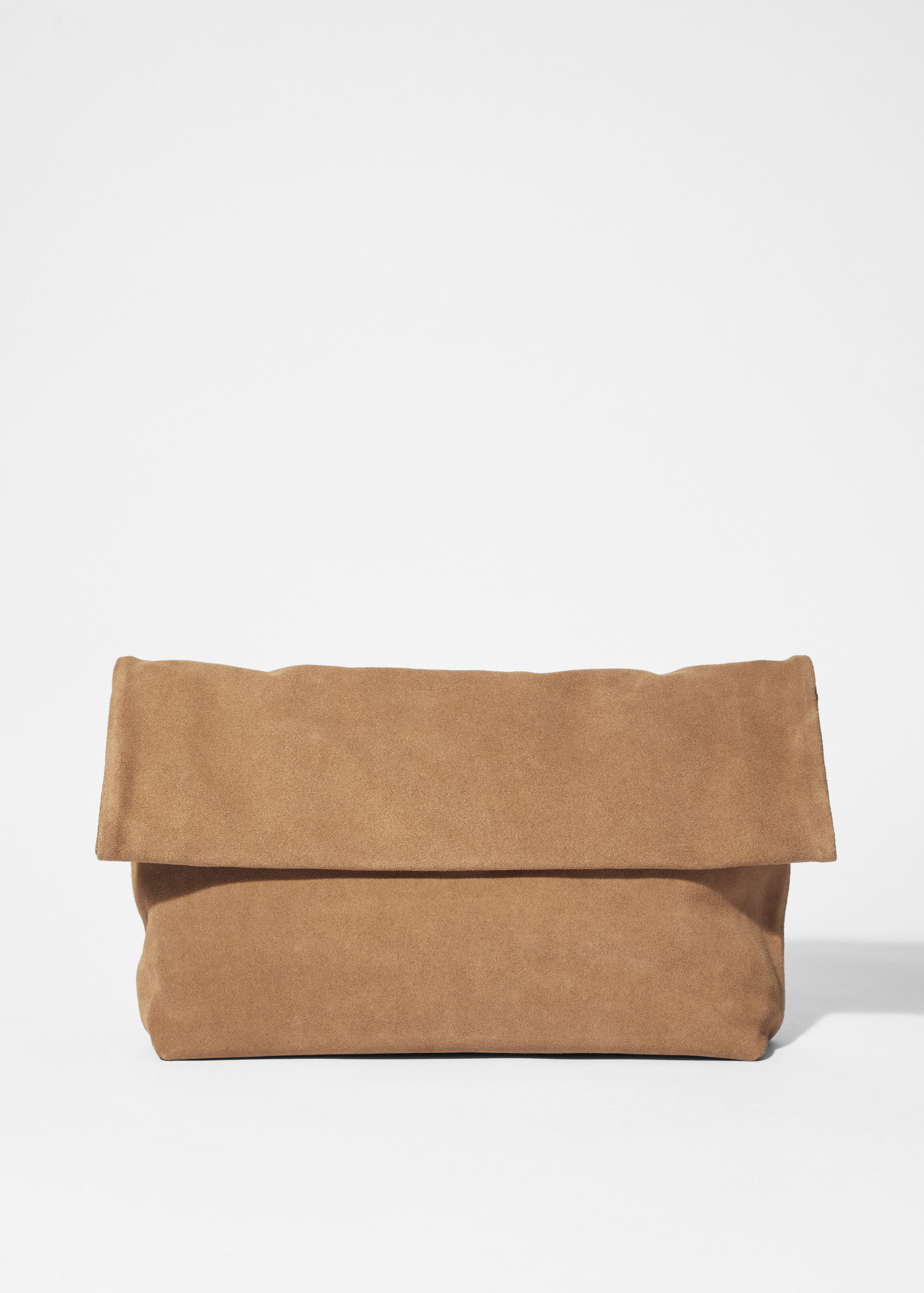 Clutch mit Umschlag - Beigefarbenes Veloursleder - & Other Stories DE | & Other Stories EU