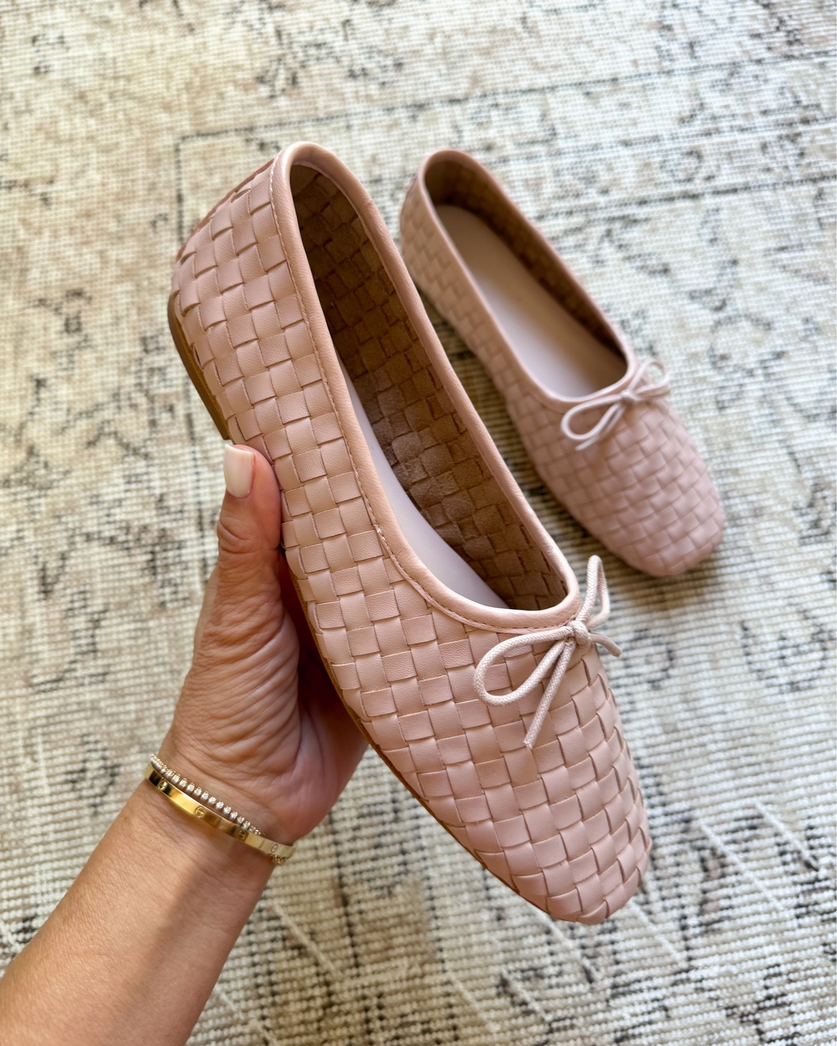 Pink woven flats 6.5

#LTKootd #LTKSeasonal #LTKOver40