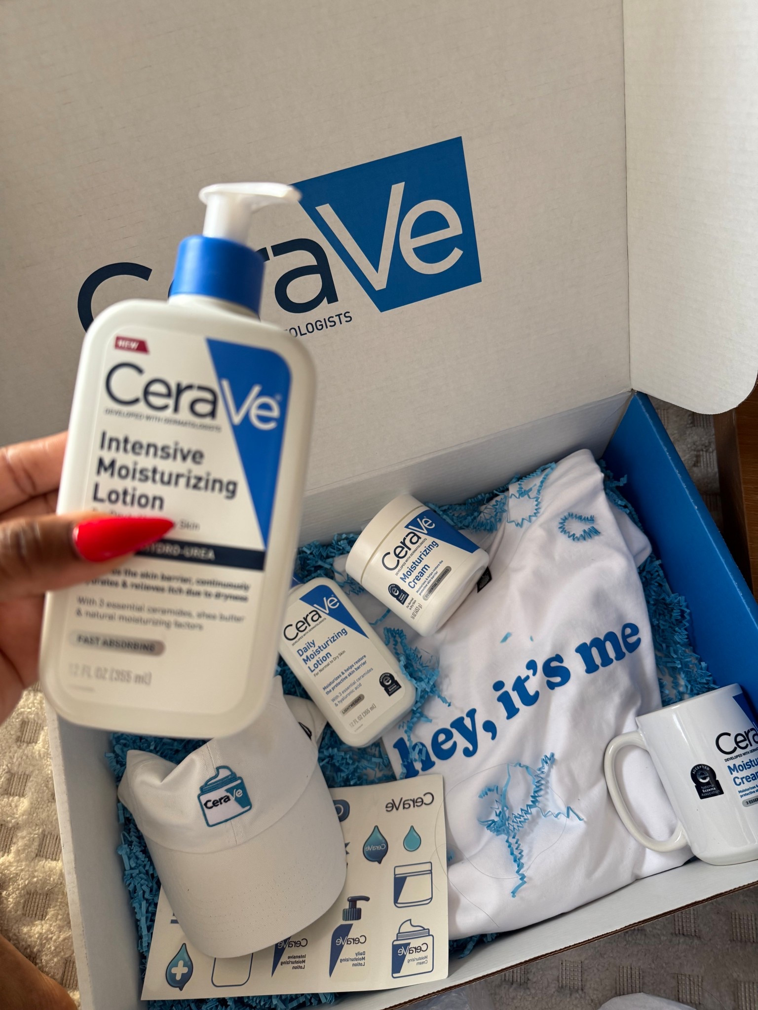 CeRave mosturizing lotion and cream 

#LTKWatchNow #LTKBeauty