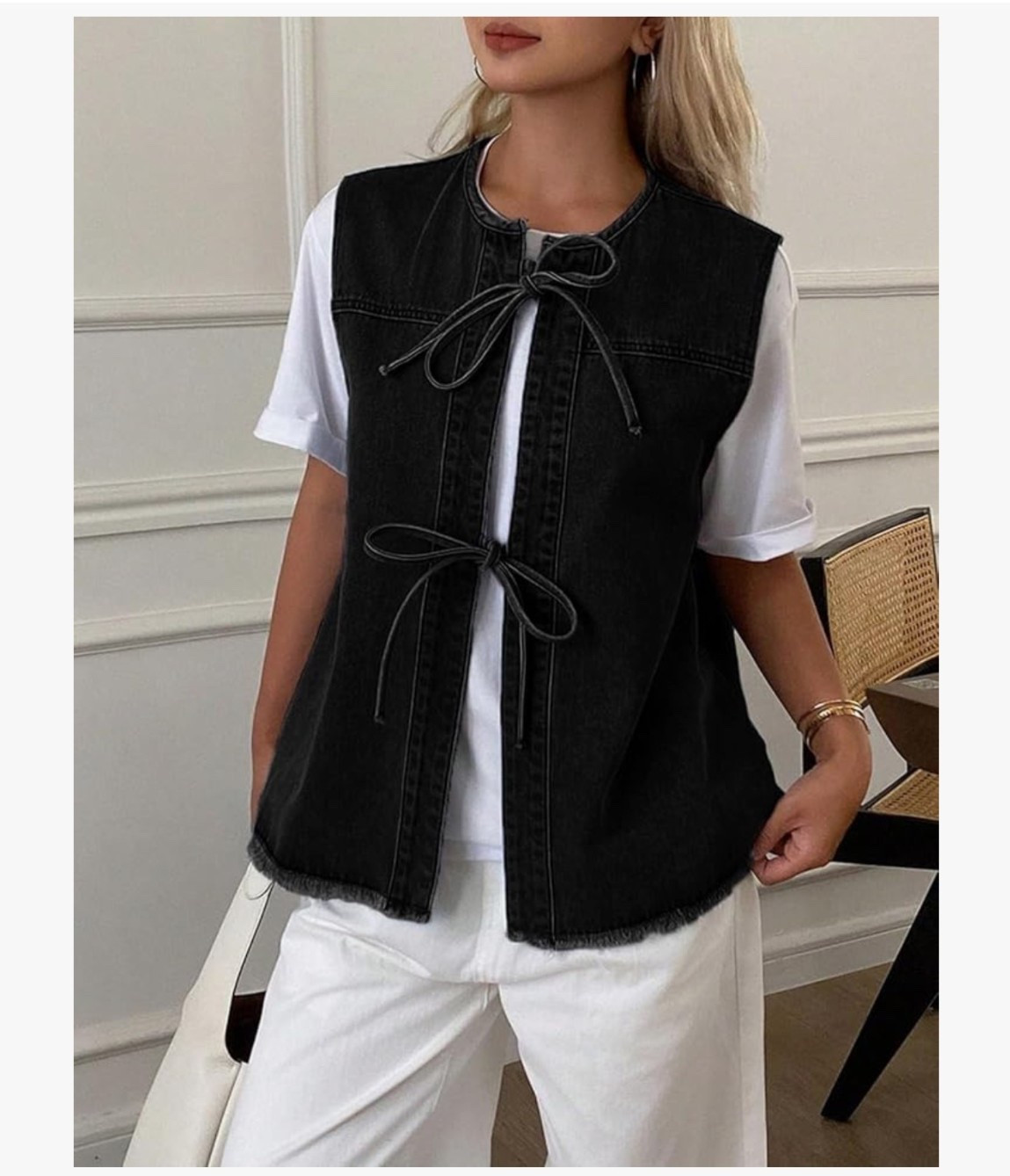 Found the sweetest best with bows 🎀