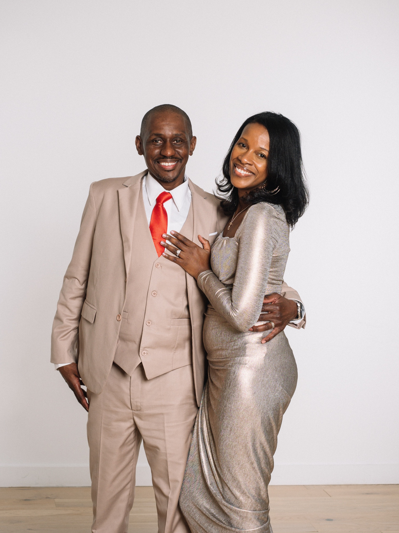 Sharing some affordable formal outfit inspiration! We love dressing up for galas and other formal events! 
#MyCruisingFamily #FormalWear #GoldDress #AlievaDress #NarinDrapedMidiDress #FormalNight #CruiseShipChristening #ChristeningGuest #WeddingGuest