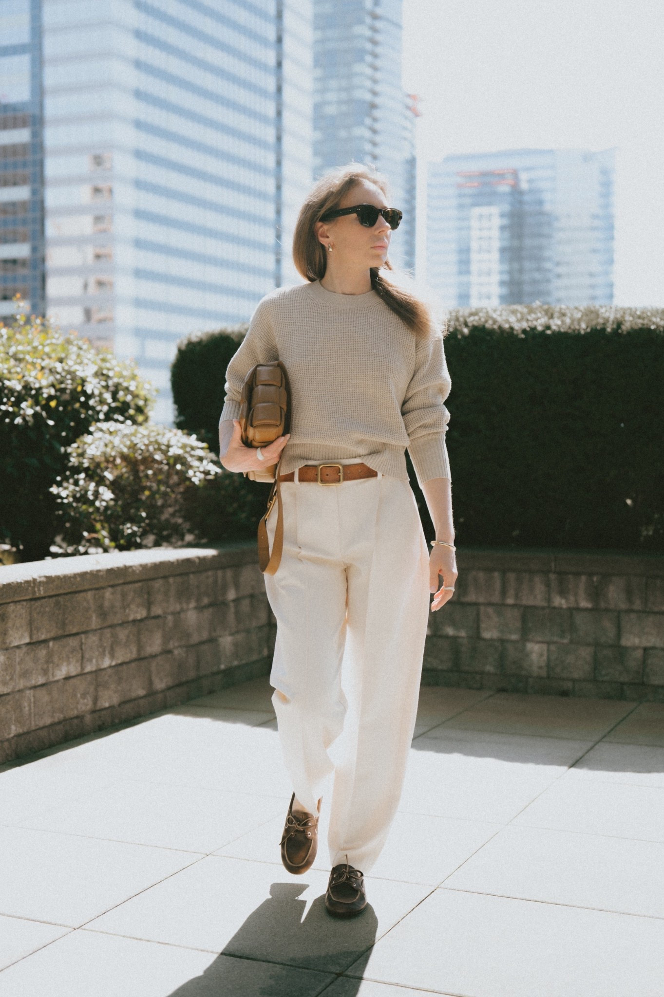 Make sure to get these high rise tapered drapey ponte pull on pants during Banana Republic Friends and Family event! 
Style d with a square buckle belt and cropped sweater (both Buck Mason) & boat shoes (Miu Miu). Bag: Bottega Veneta. 

#LTKSeasonal #LTKootd #LTKSaleAlert