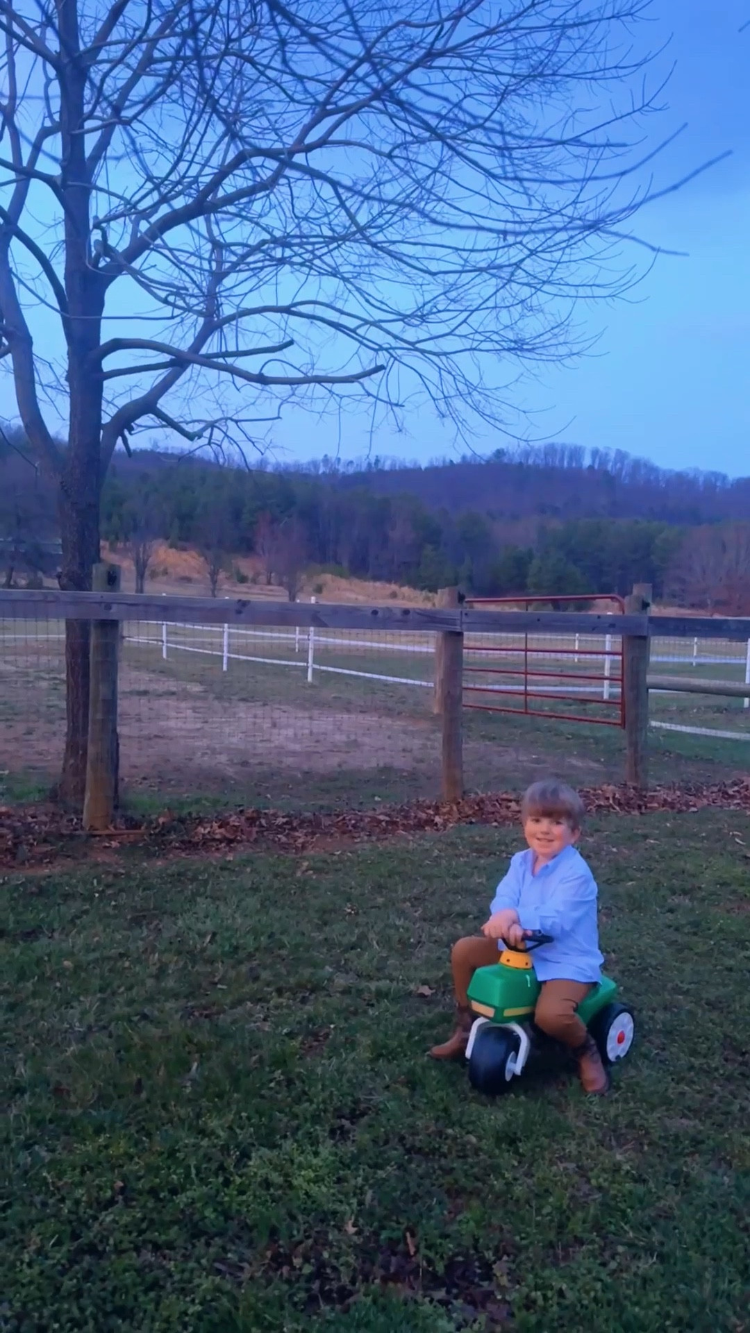 (& sound for Judson’s adorable 🤭 little 🤫 shhhh voice 🤣 as we spotted all the 🦌 out there - so cute 🥰)